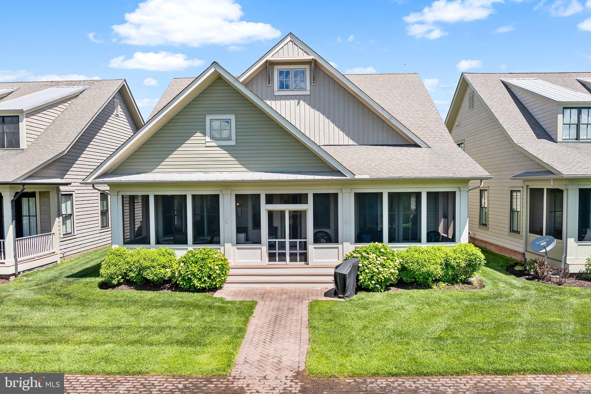 BAY FOREST CLUB - Residential