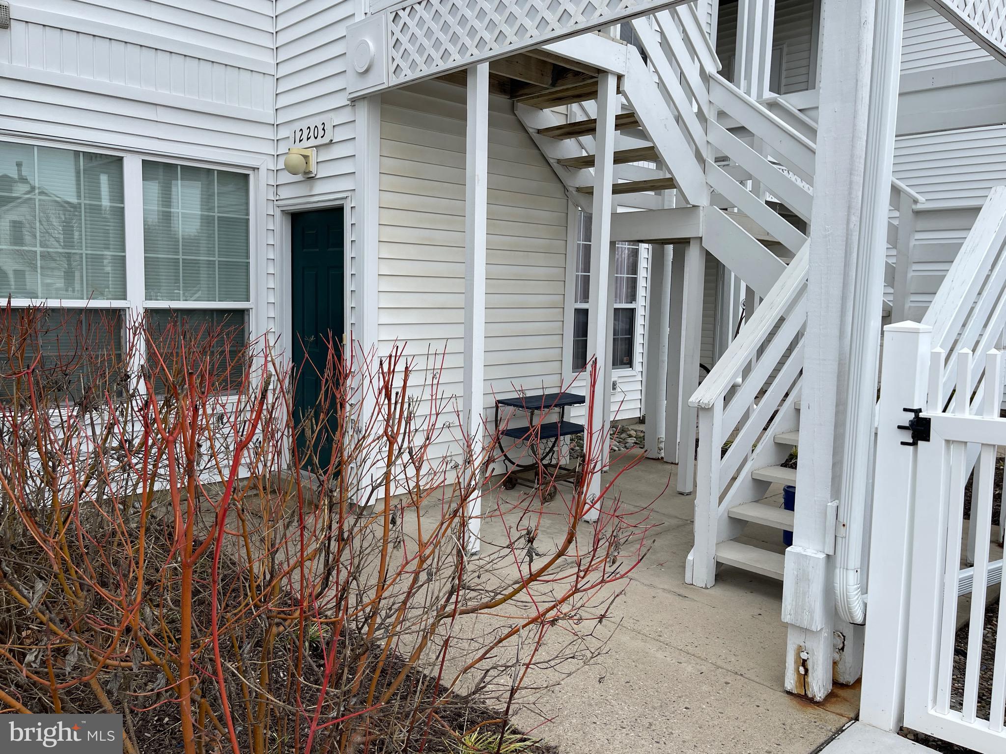 CORNERSTONE - Residential