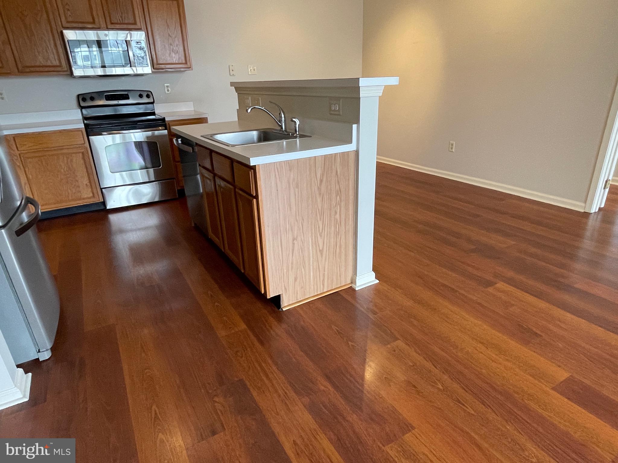 CORNERSTONE - Residential