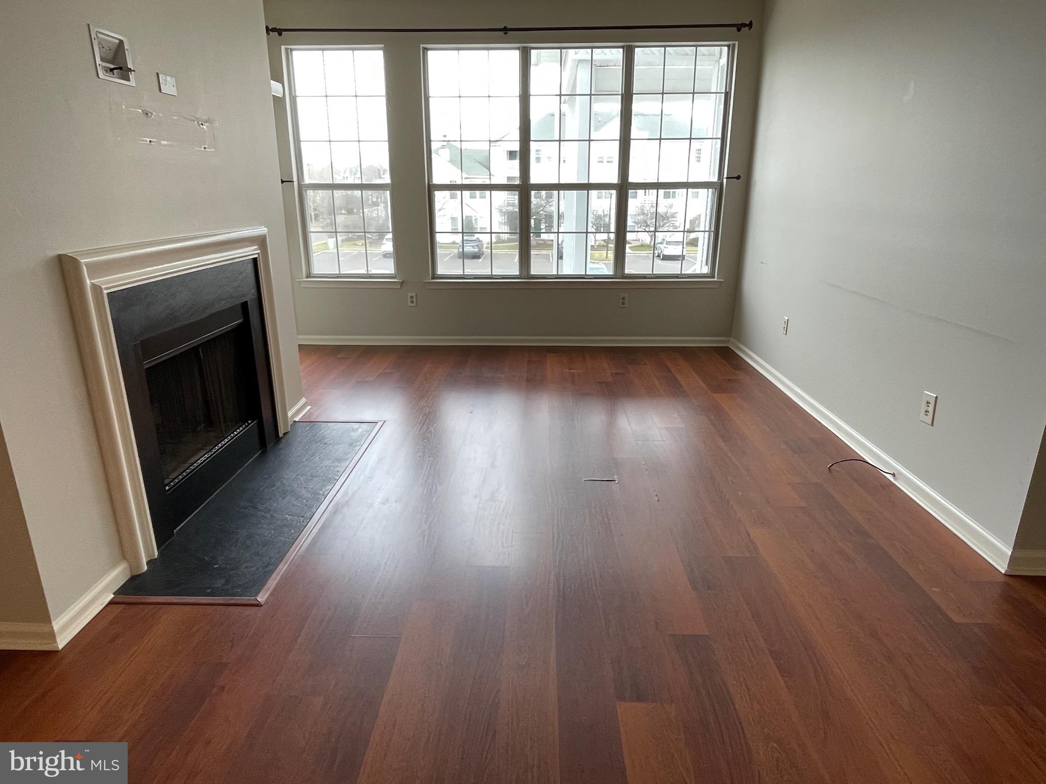 CORNERSTONE - Residential