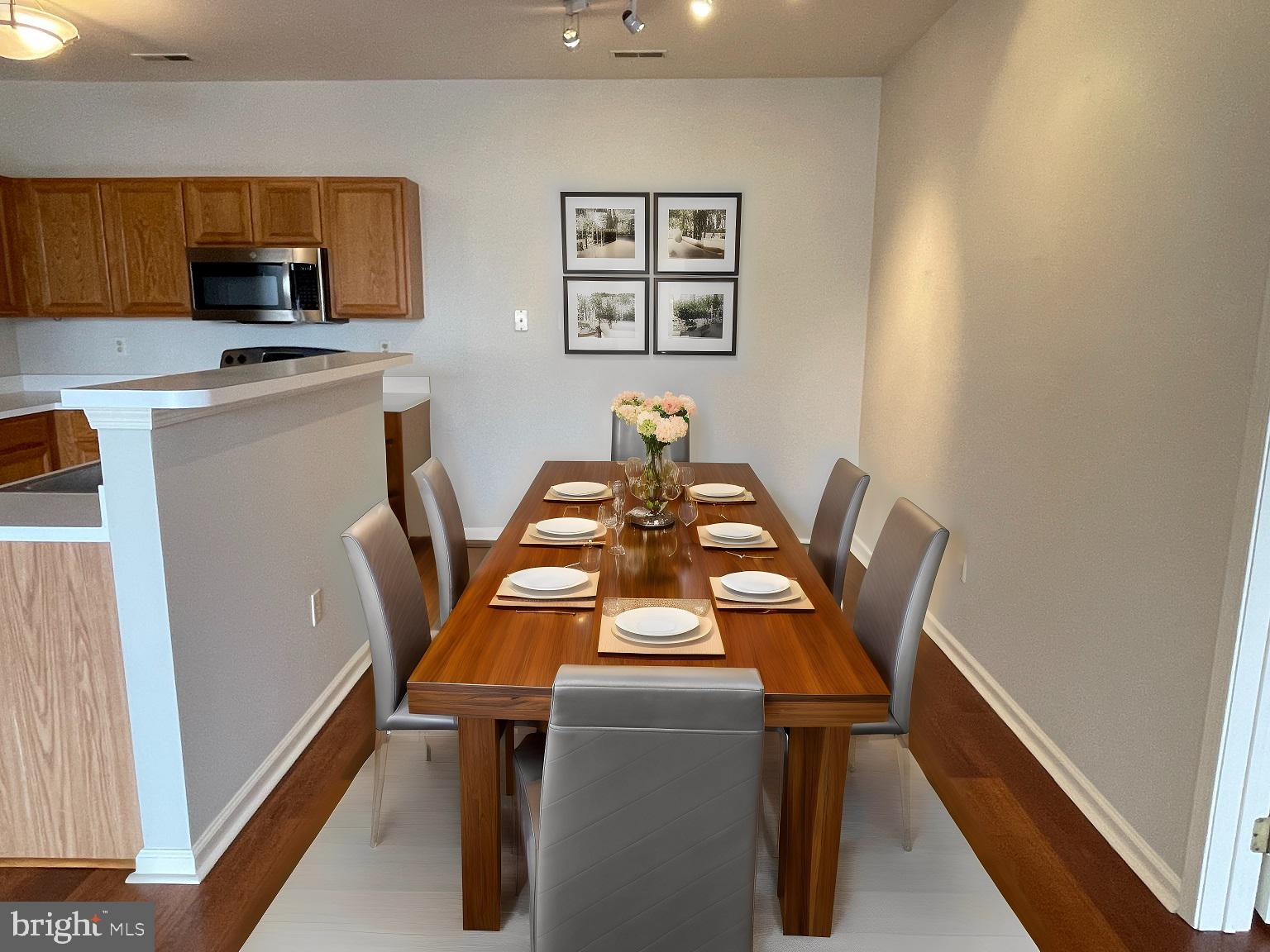 CORNERSTONE - Residential