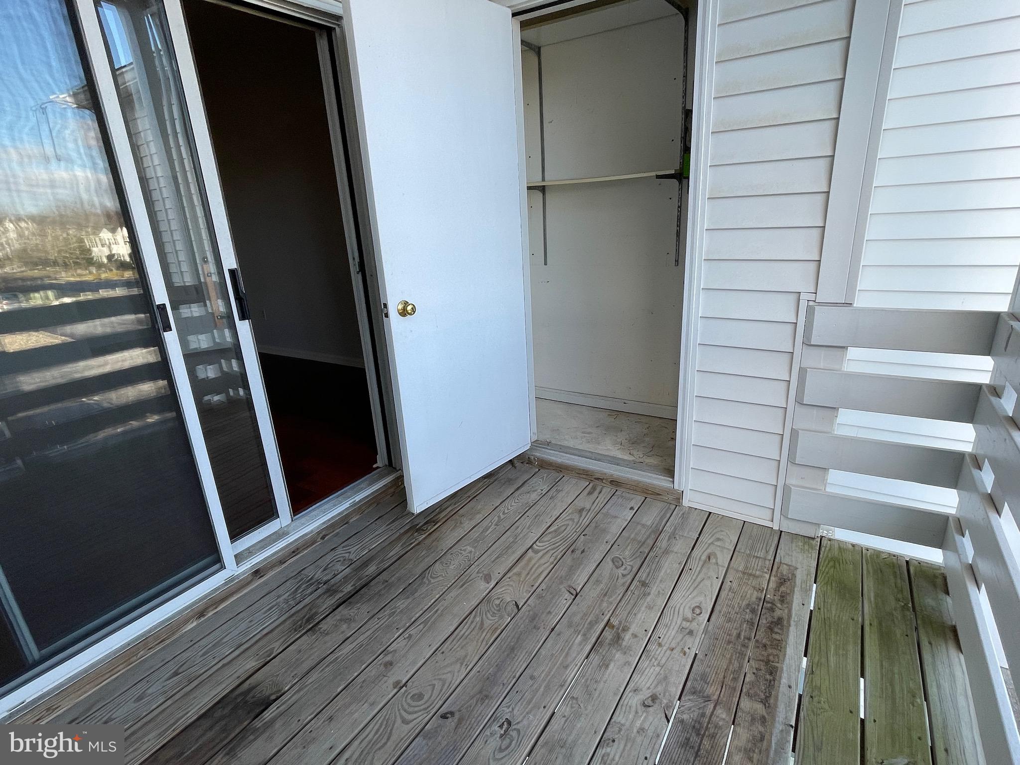 CORNERSTONE - Residential