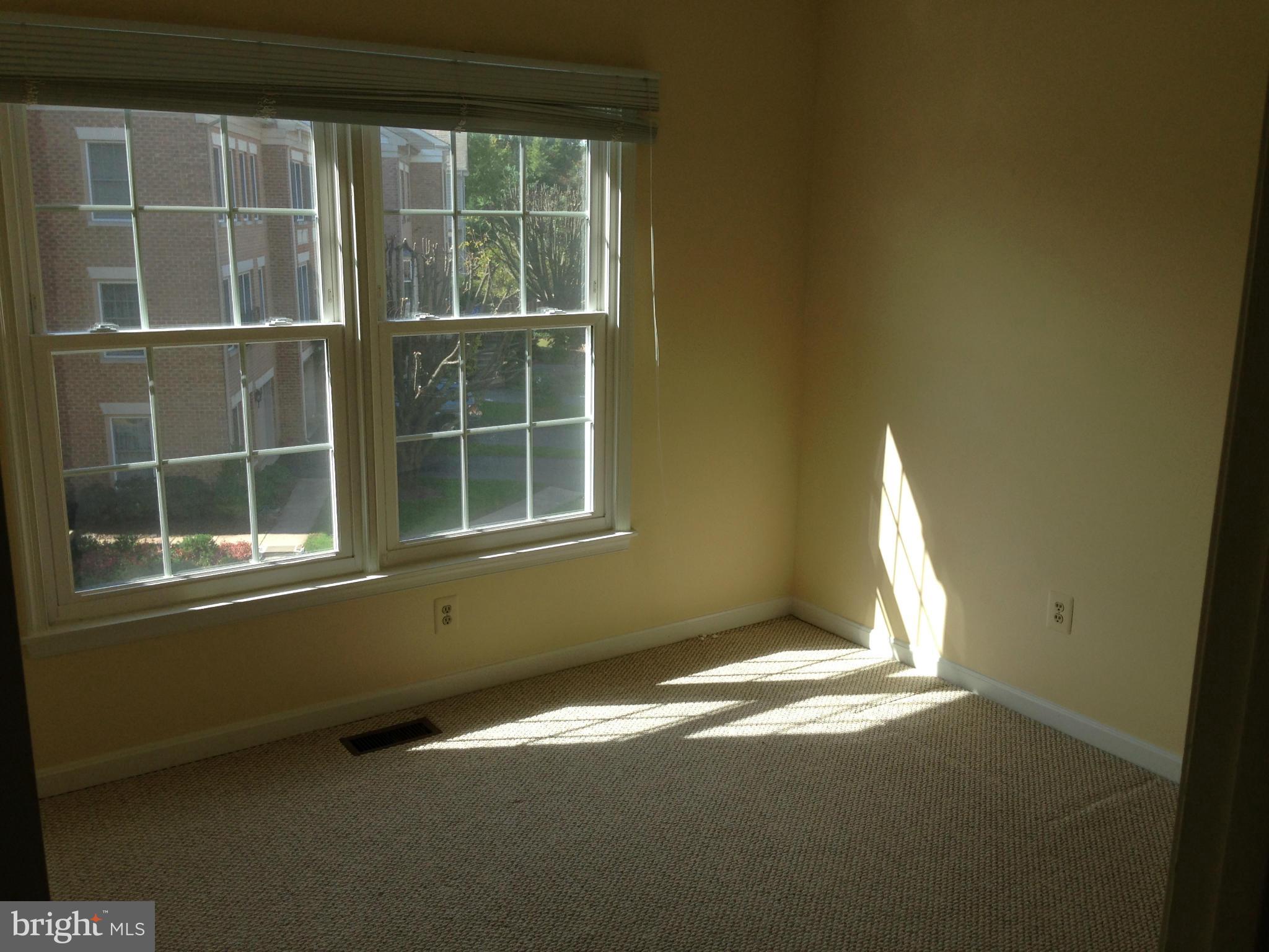 LIFESTYLE AT SULLY STATION - Residential Lease