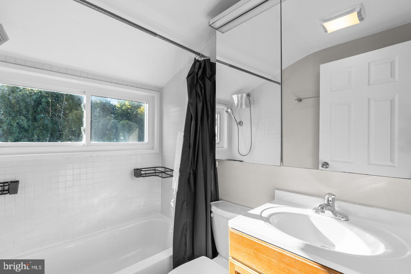 GLENMONT HILLS - Residential