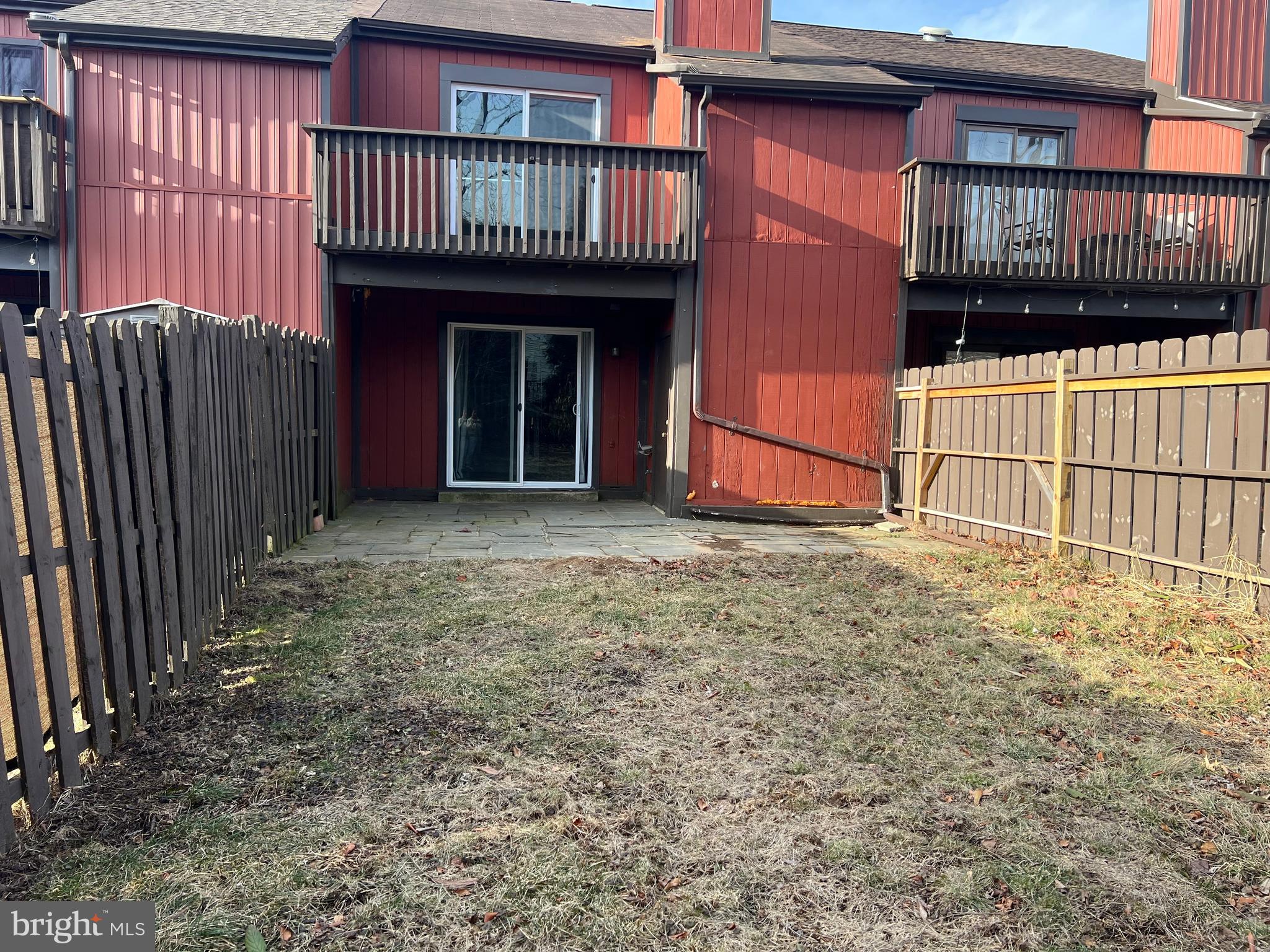 PERKIOMEN WOODS - Residential Lease