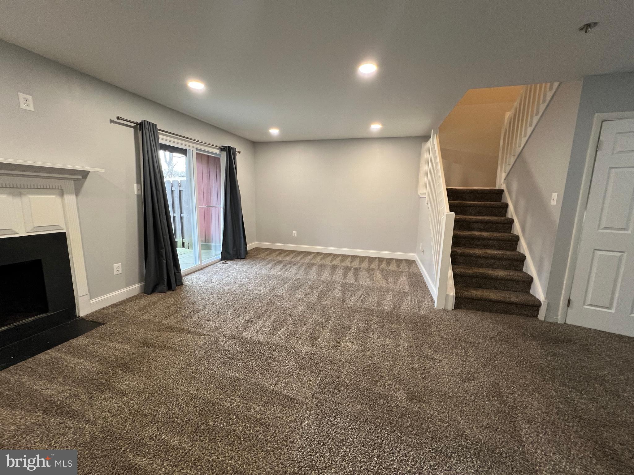 PERKIOMEN WOODS - Residential Lease