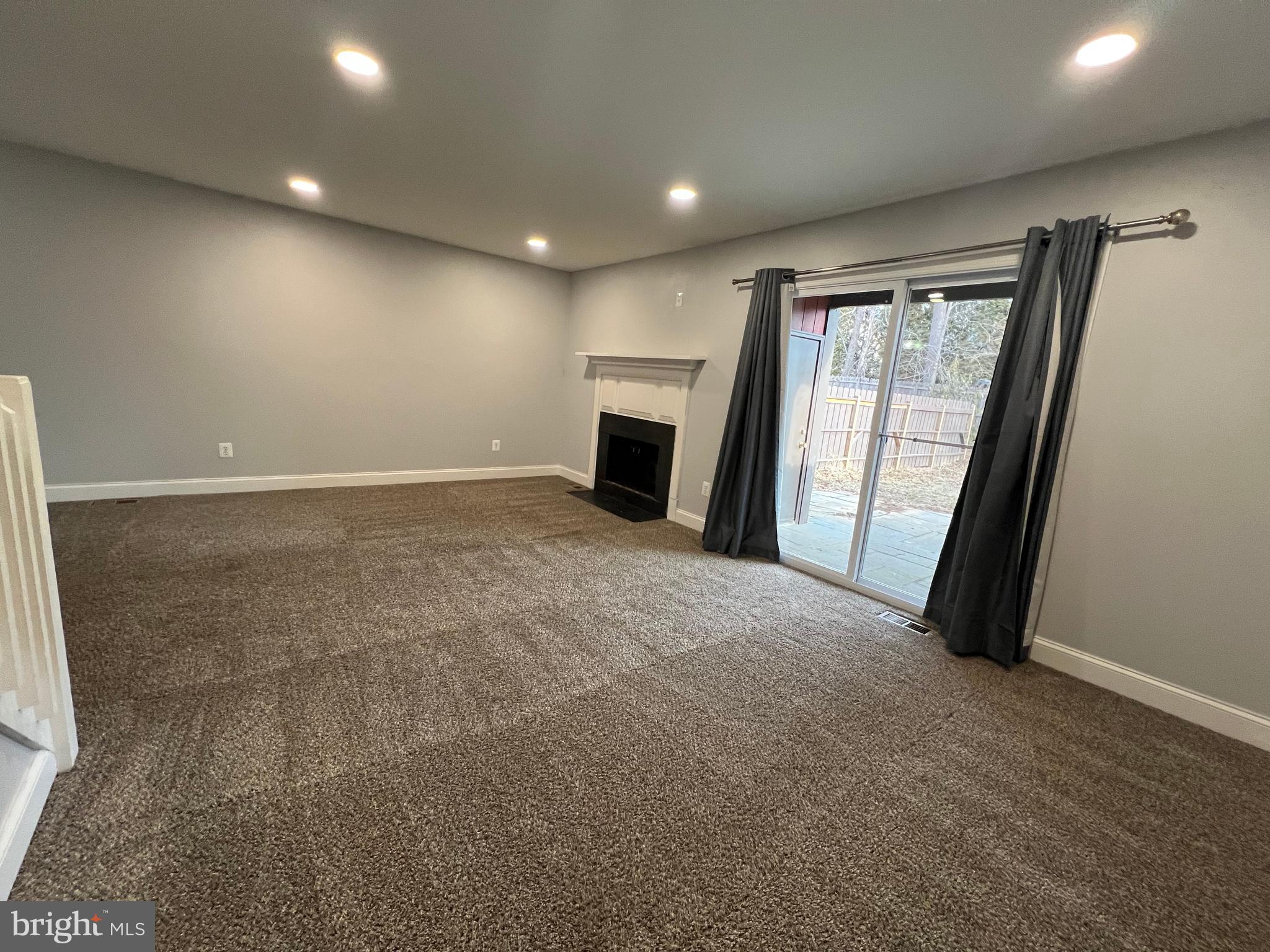 PERKIOMEN WOODS - Residential Lease