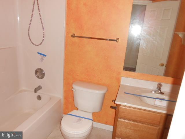 COLONIAL HILLS - Residential