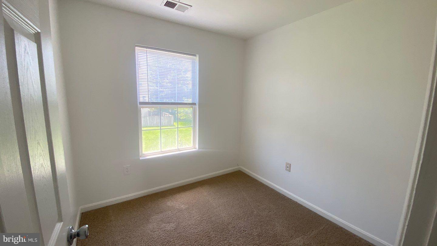 WOODCLIFFE PARK - Residential Lease