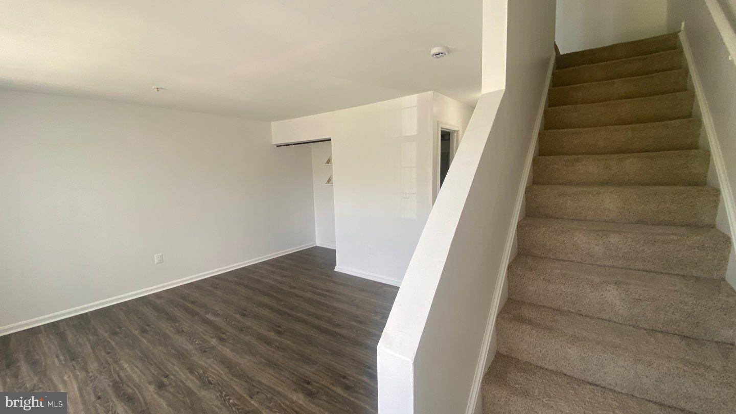 WOODCLIFFE PARK - Residential Lease