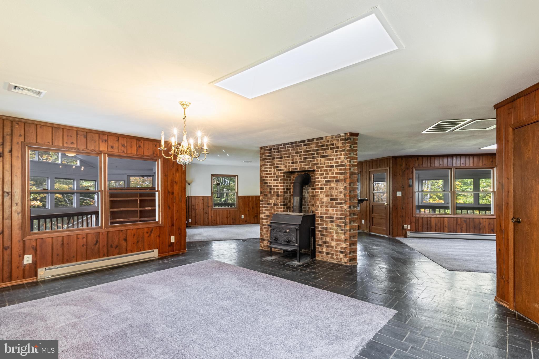 OLD SYCAMORE ESTATES - Residential