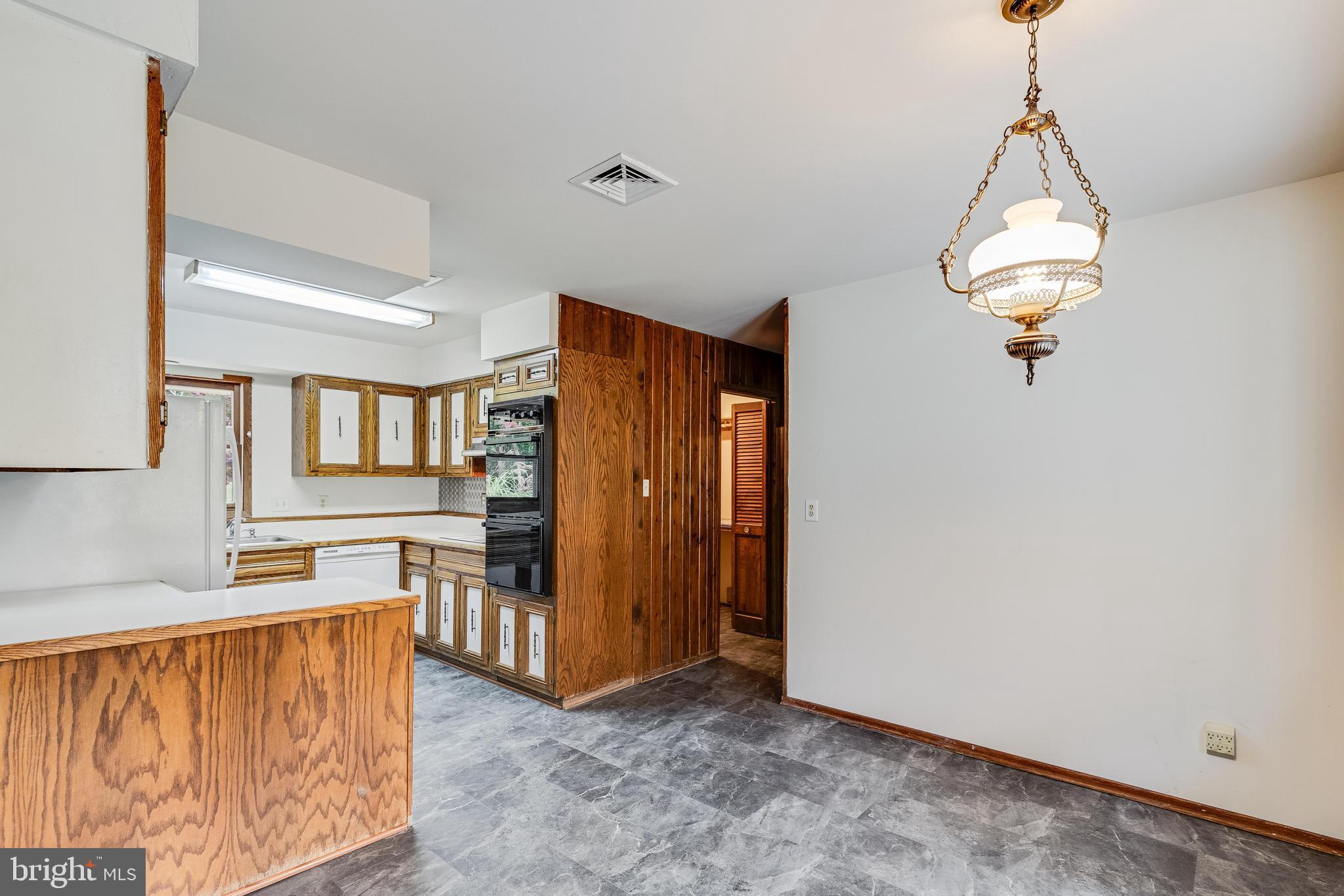 OLD SYCAMORE ESTATES - Residential