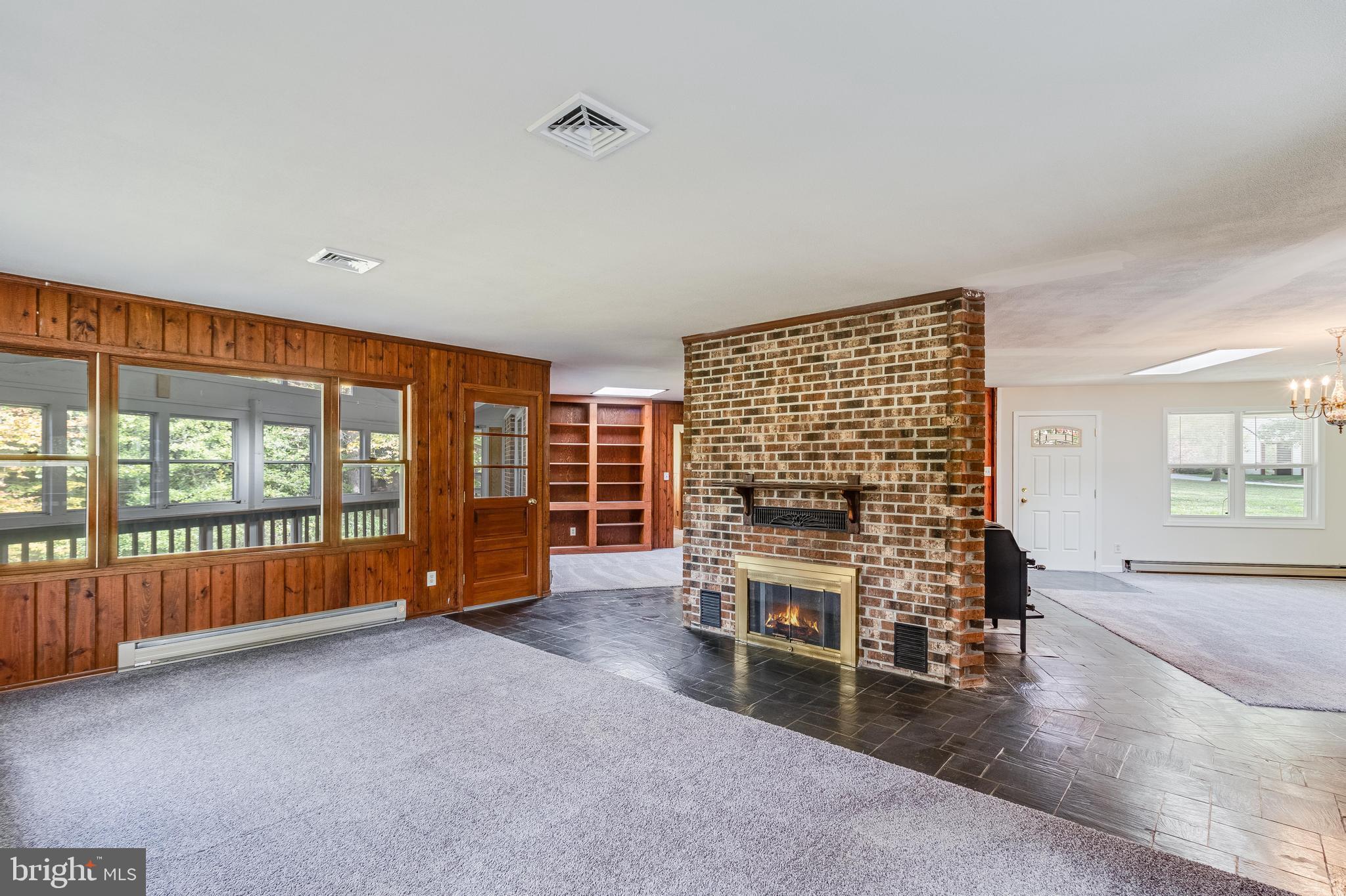 OLD SYCAMORE ESTATES - Residential