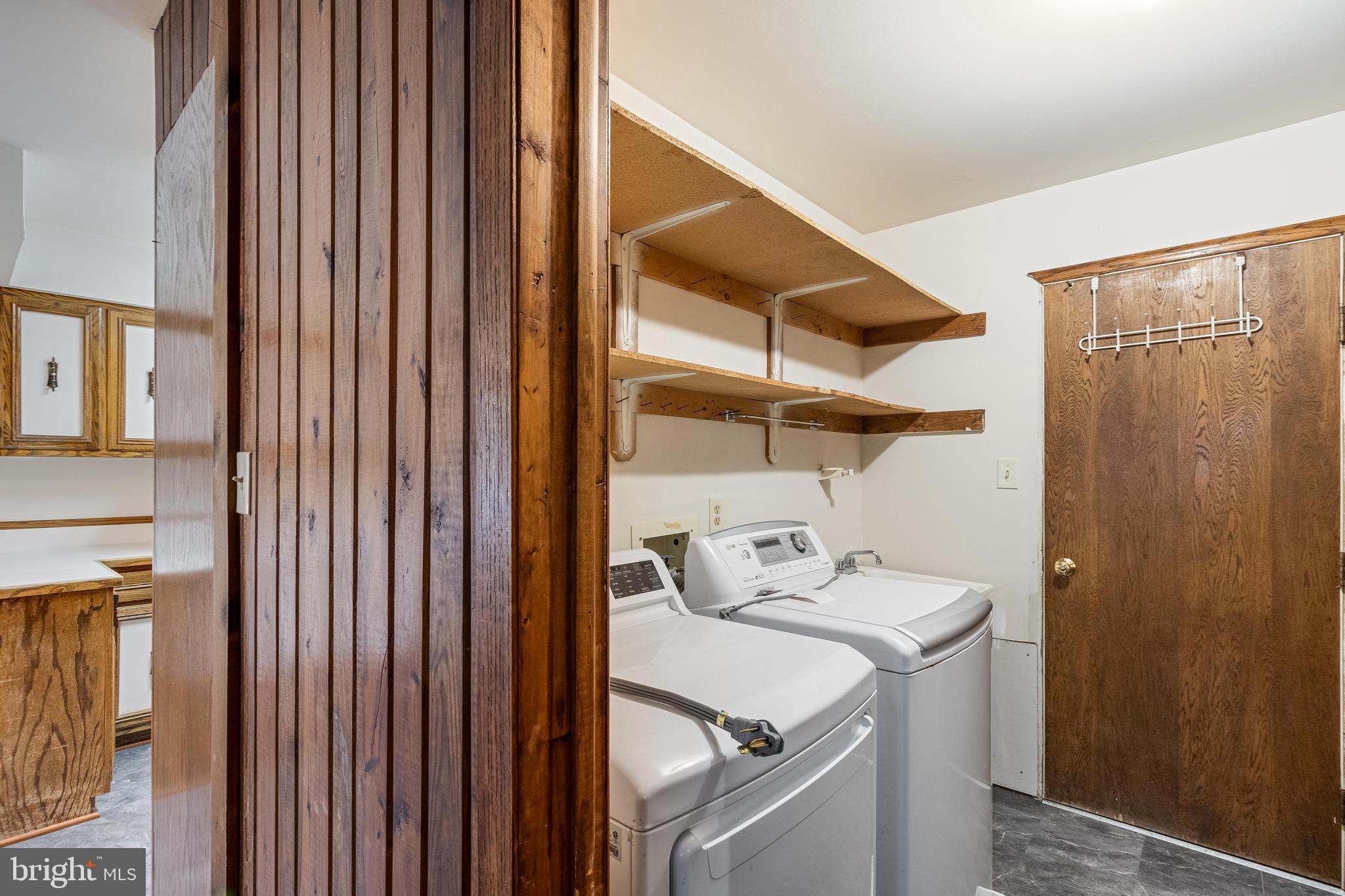 OLD SYCAMORE ESTATES - Residential