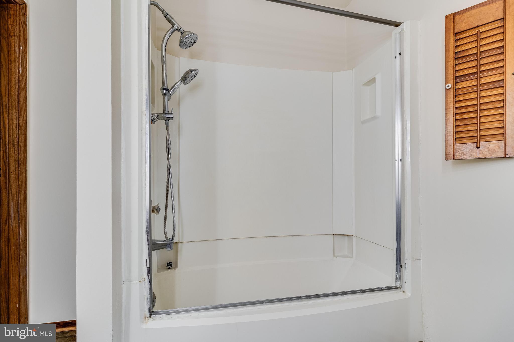 OLD SYCAMORE ESTATES - Residential