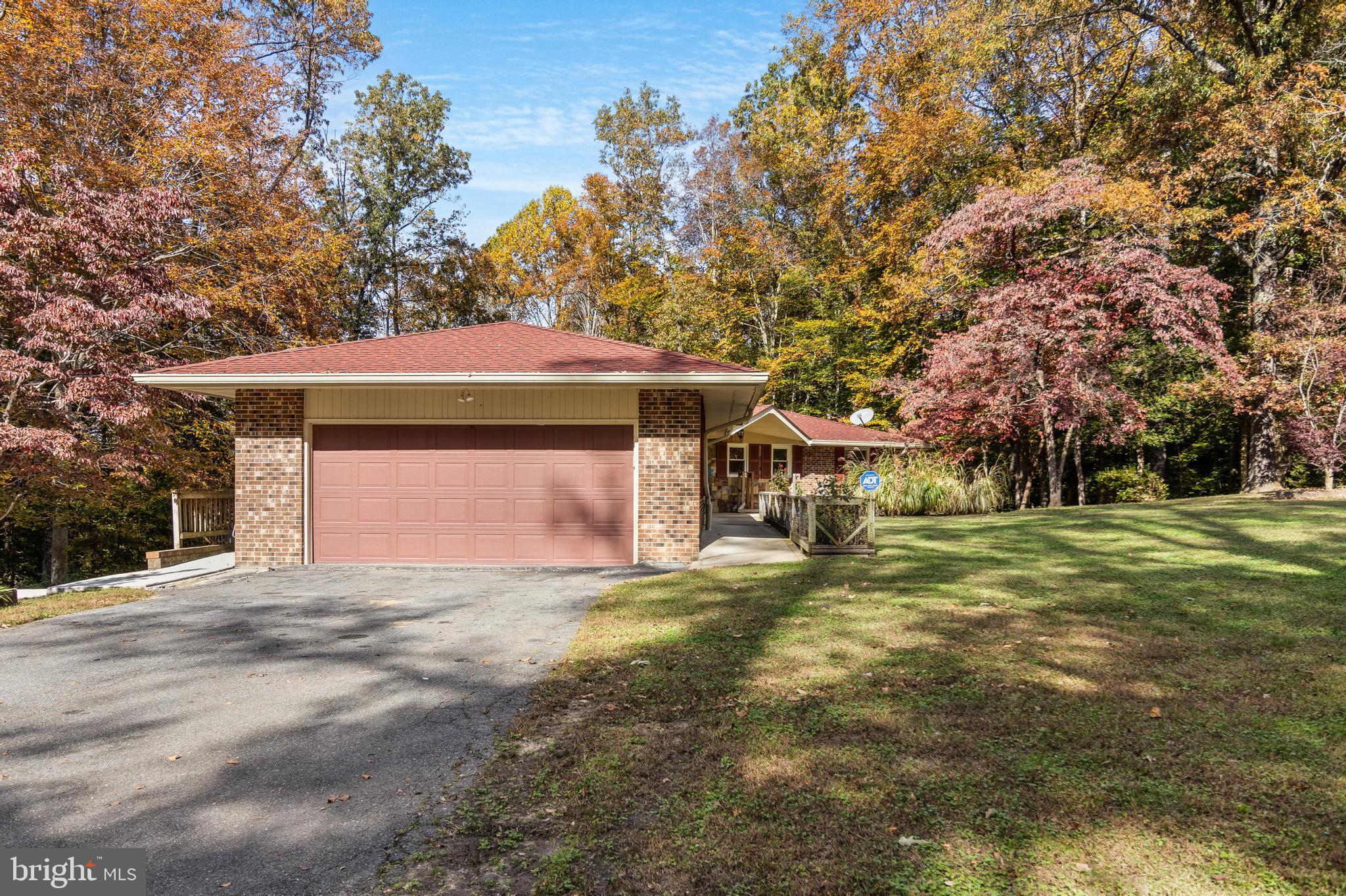 OLD SYCAMORE ESTATES - Residential