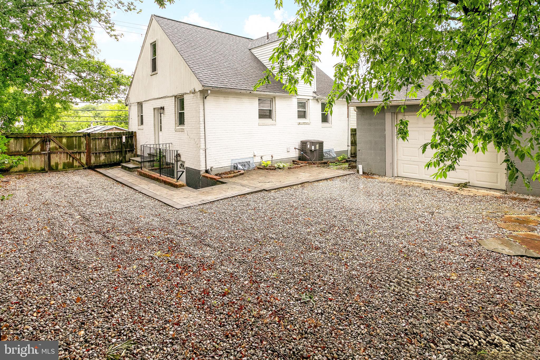 CAPITOL HEIGHTS - Residential