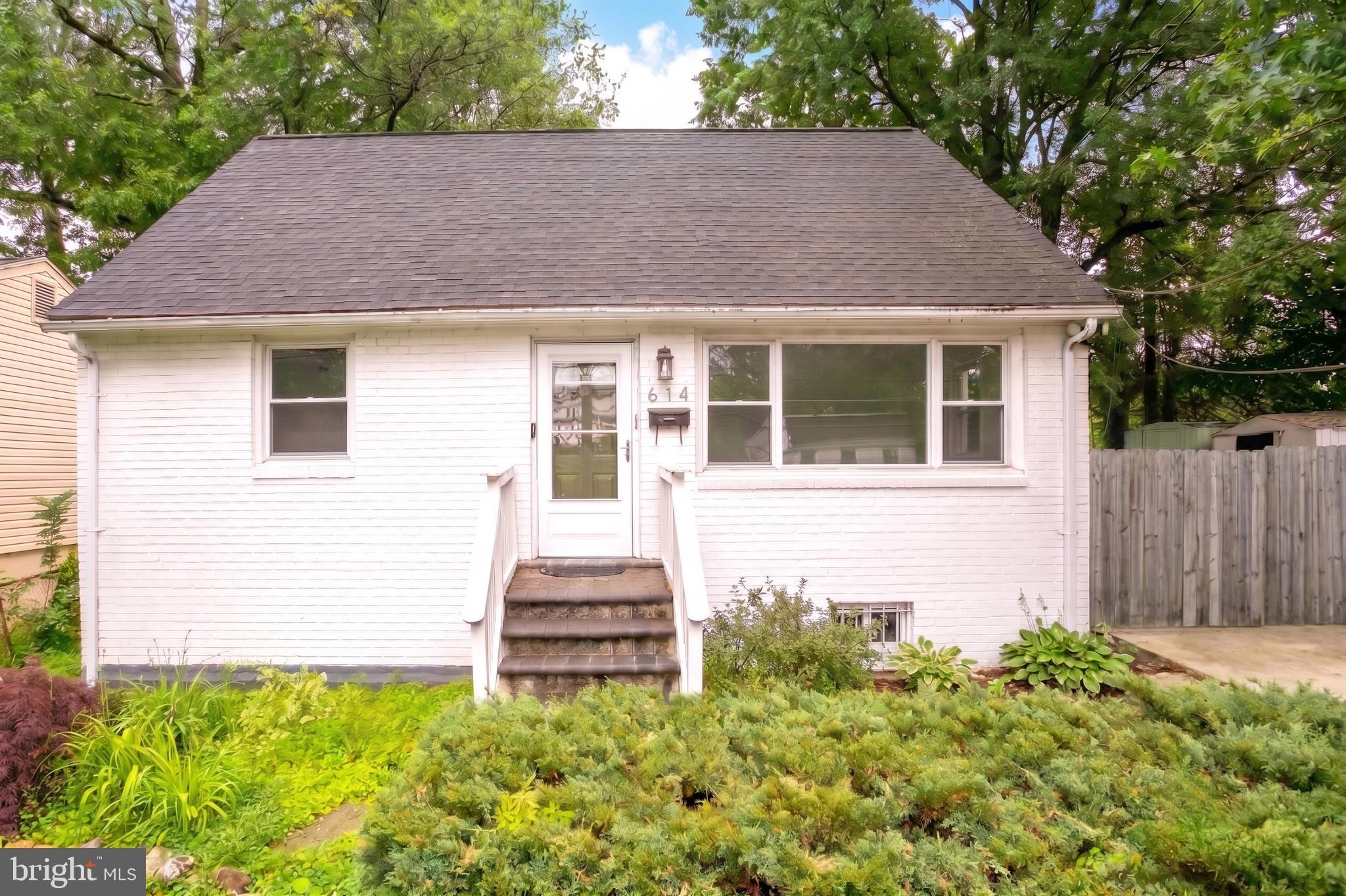 CAPITOL HEIGHTS - Residential