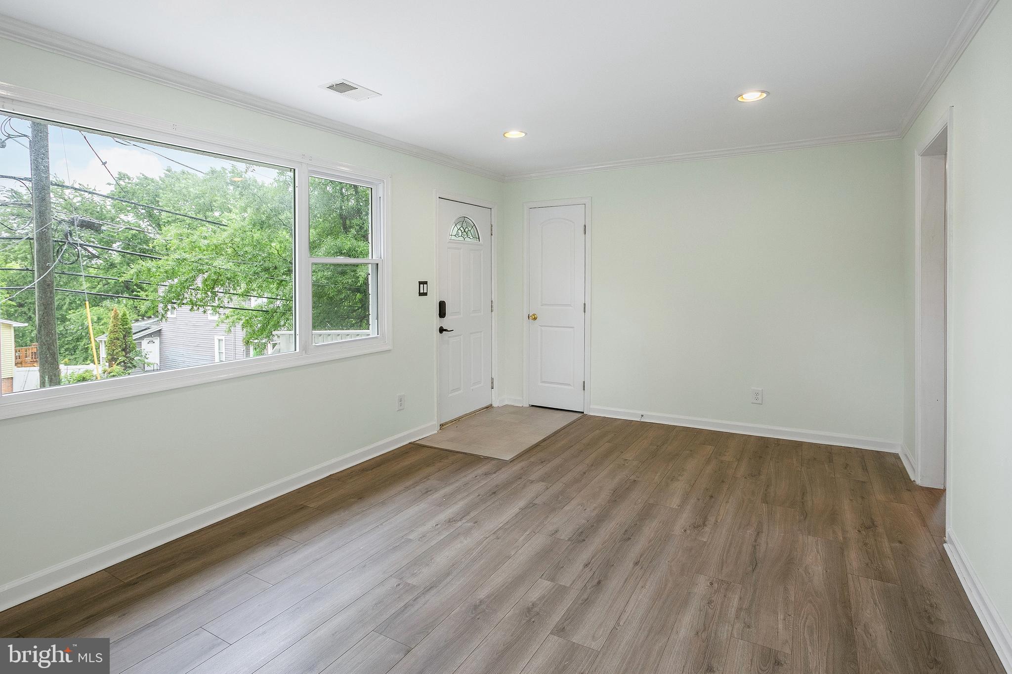CAPITOL HEIGHTS - Residential