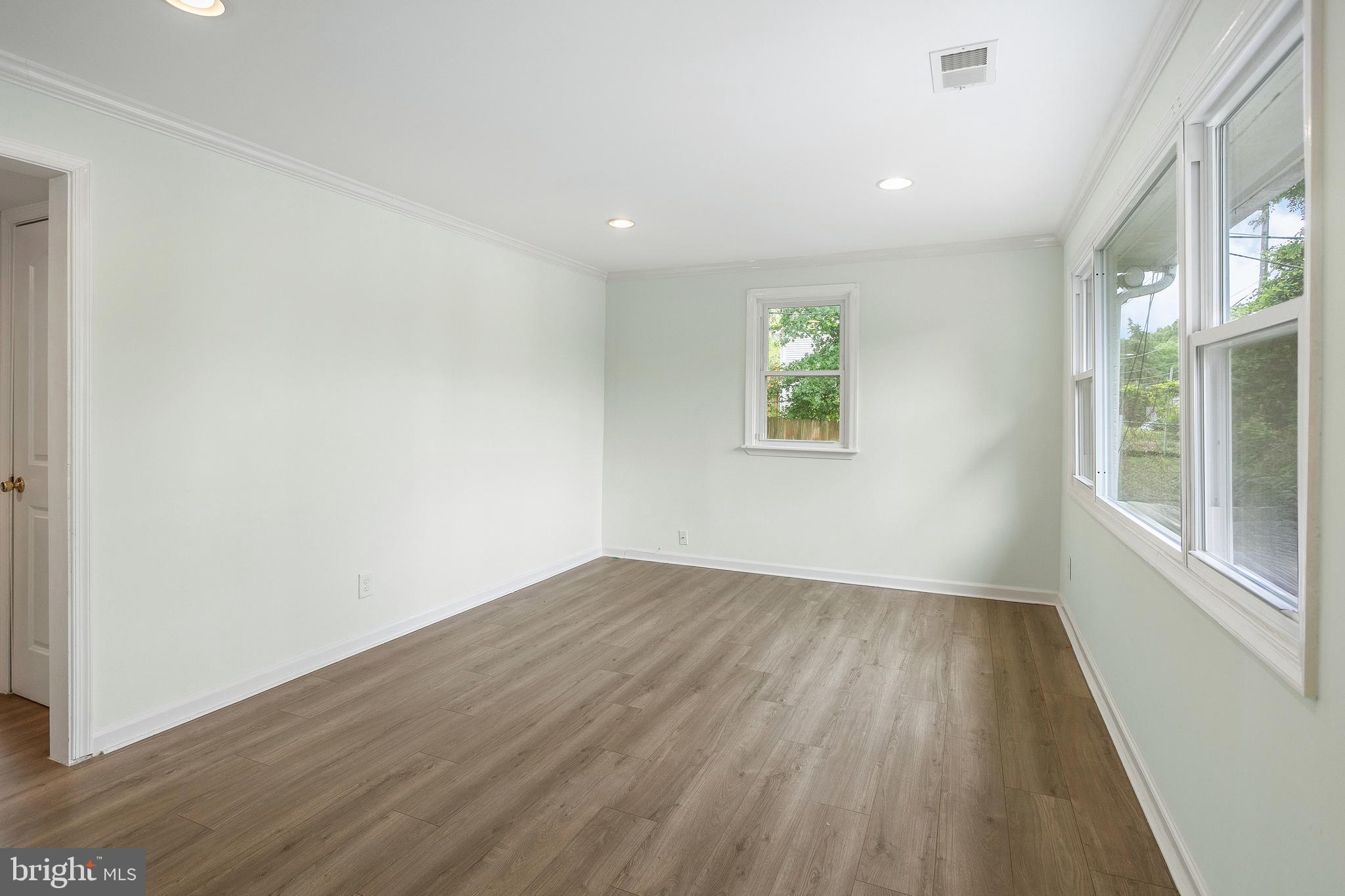 CAPITOL HEIGHTS - Residential