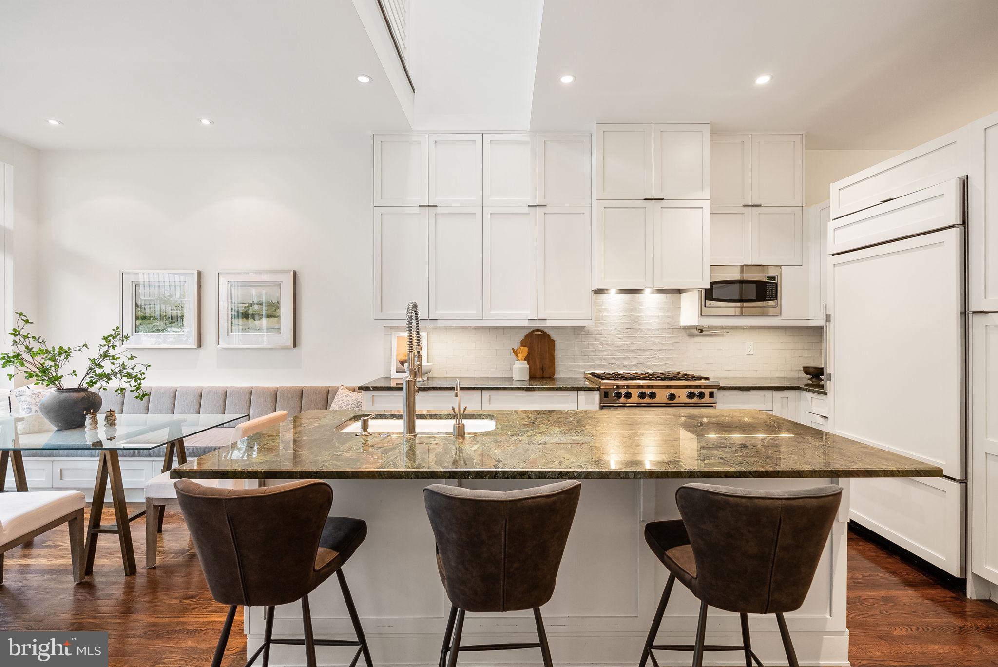 DUPONT CIRCLE - Residential