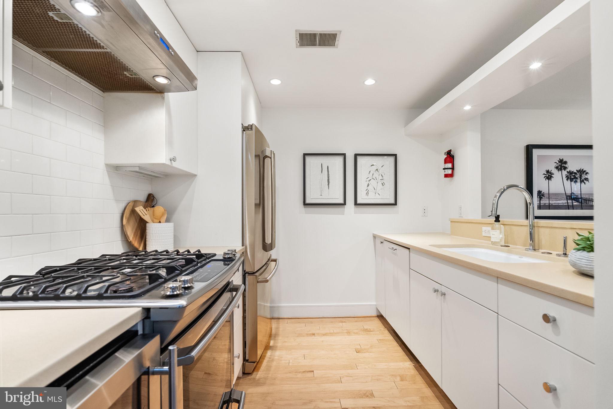 DUPONT CIRCLE - Residential