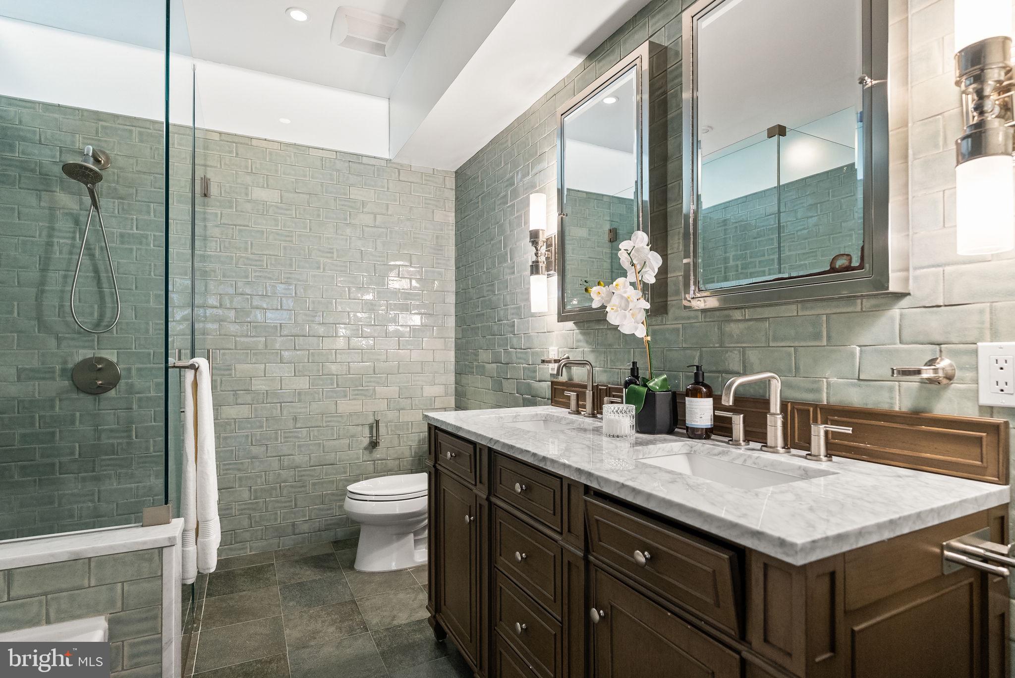 DUPONT CIRCLE - Residential