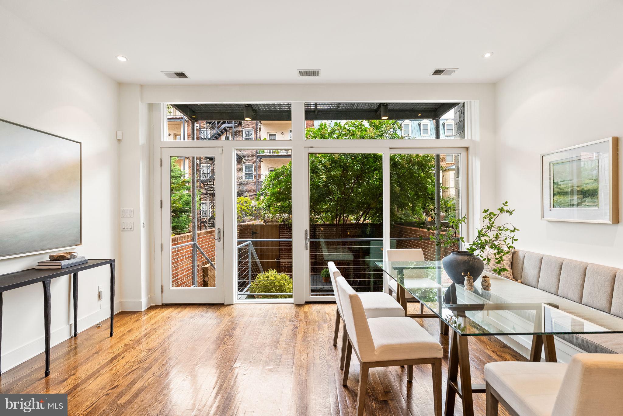 DUPONT CIRCLE - Residential