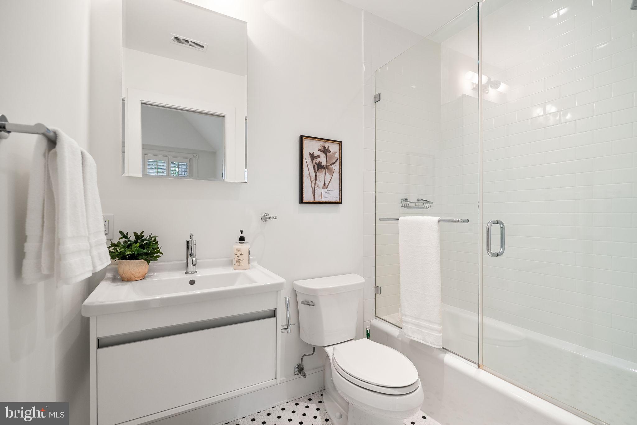 DUPONT CIRCLE - Residential
