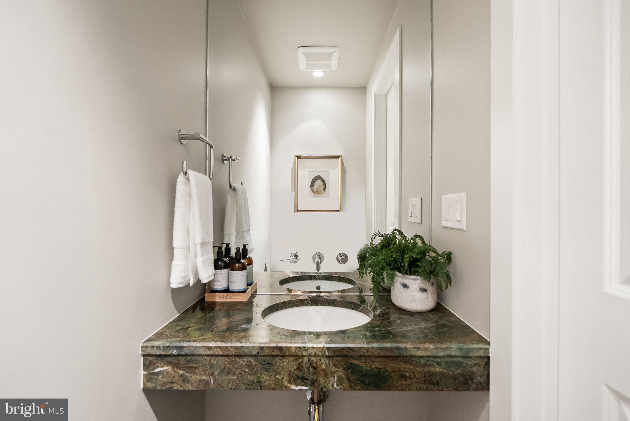 DUPONT CIRCLE - Residential