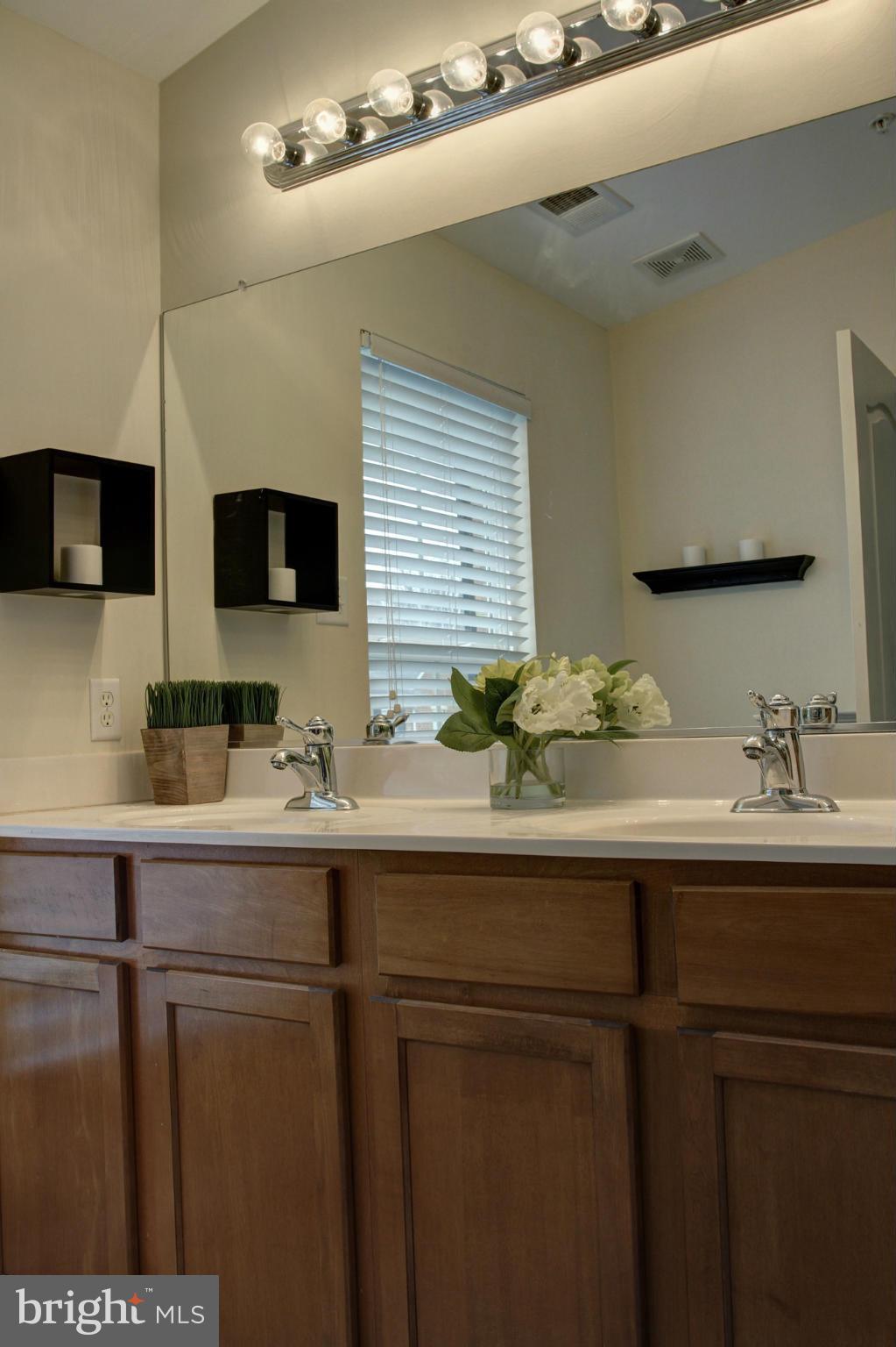 PINEY ORCHARD - Residential