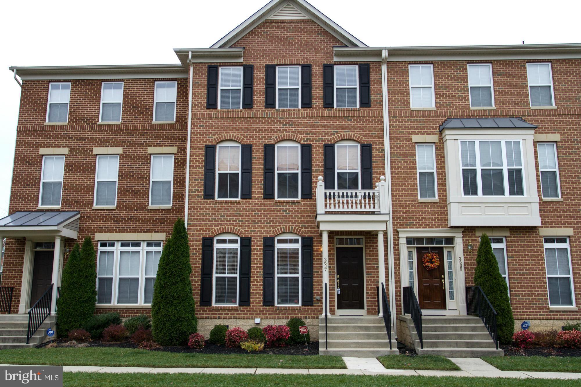 PINEY ORCHARD - Residential