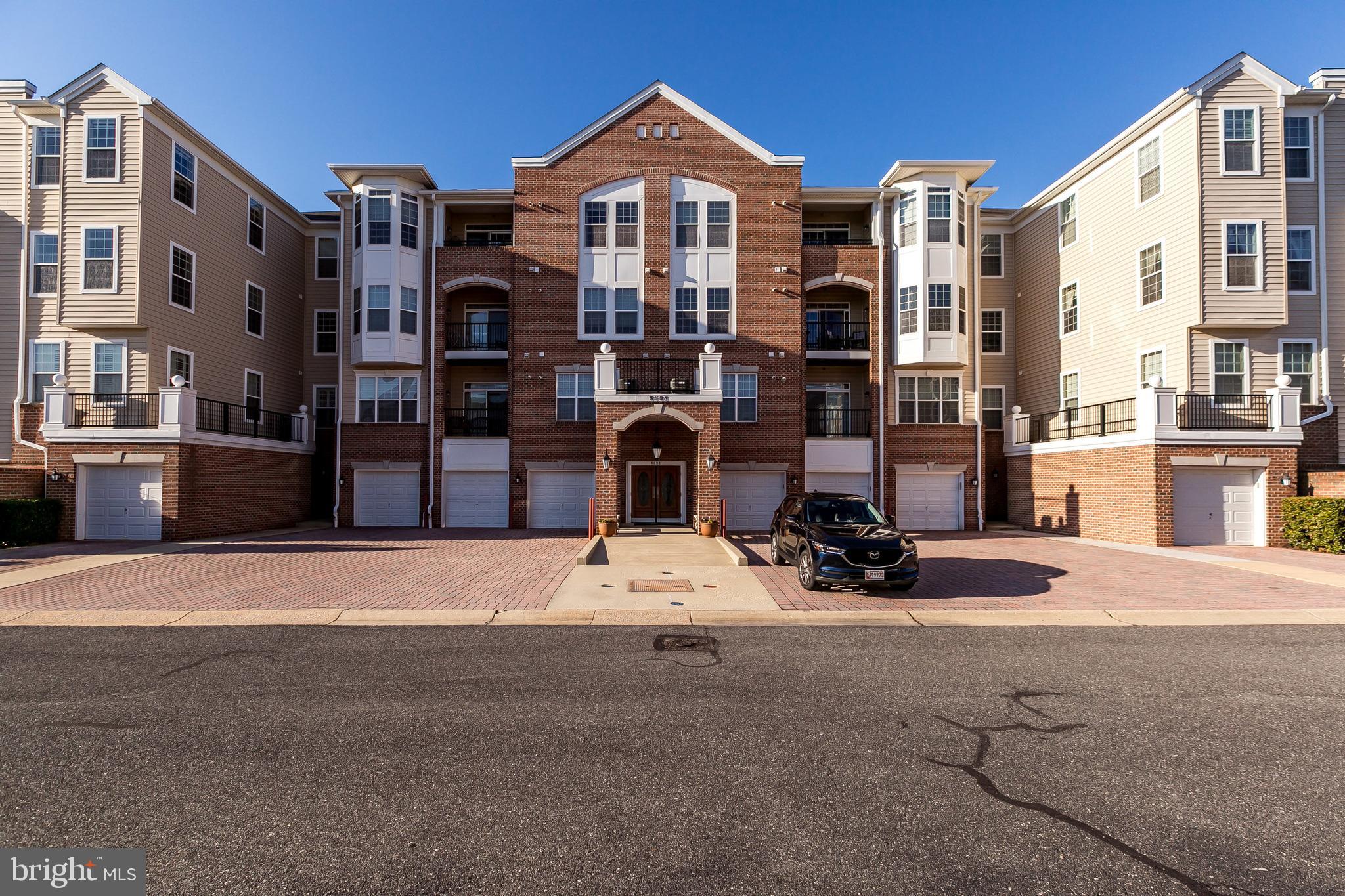 PINEY ORCHARD - Residential