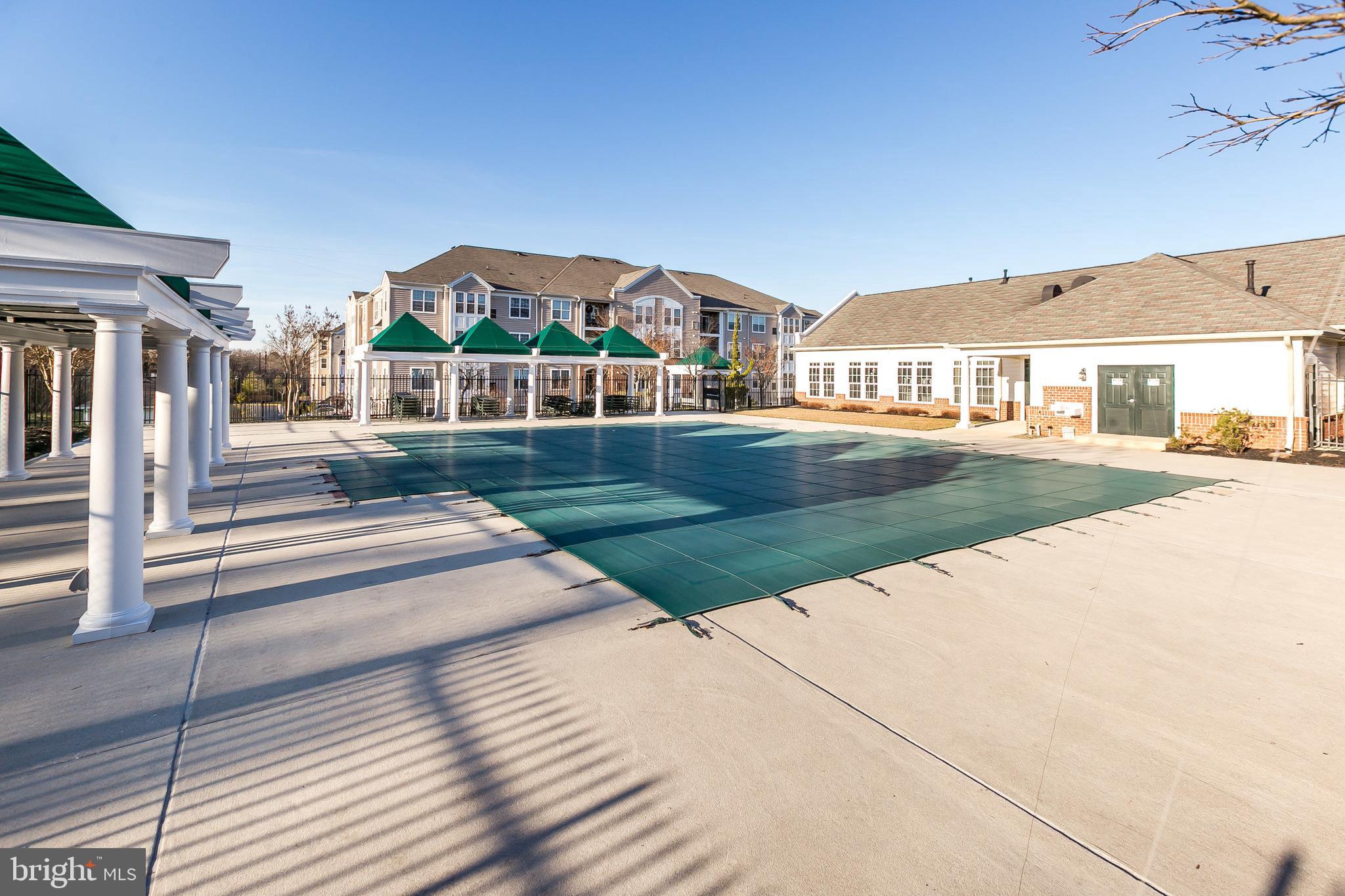 PINEY ORCHARD - Residential