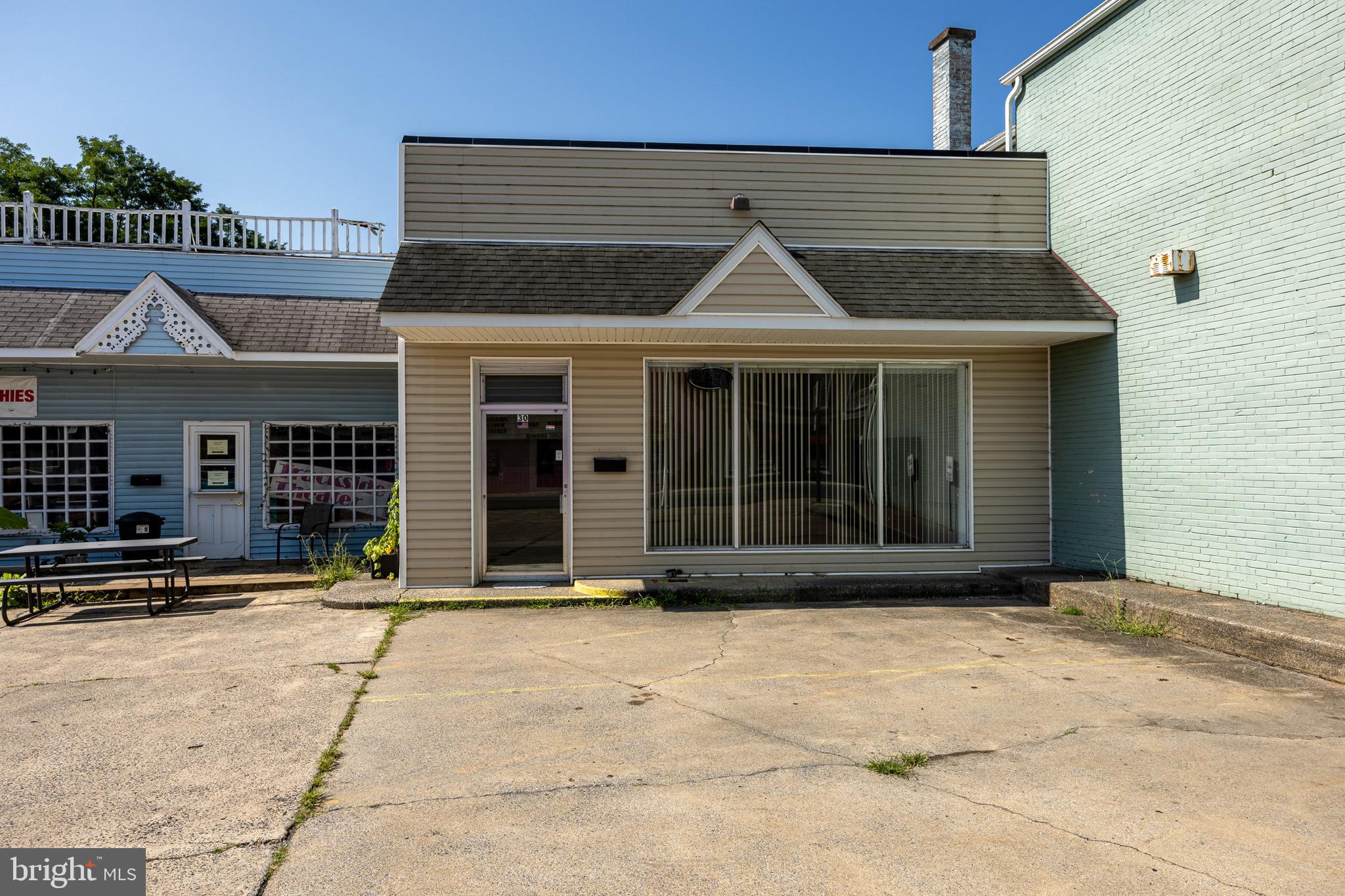 30 E MAIN STREET