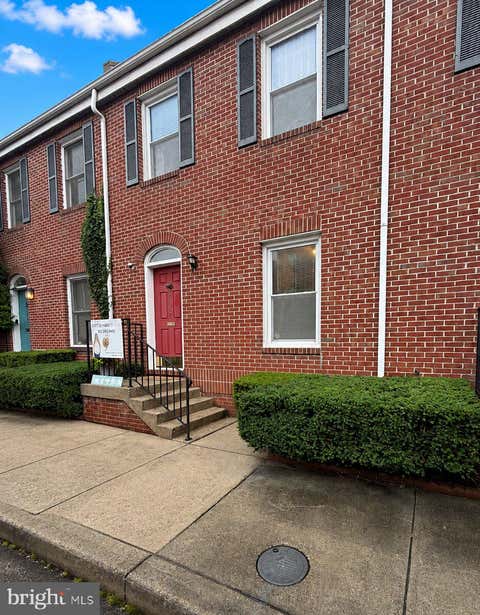 Townhouse For Sale - 2003 Fountain Street<br/> BALTIMORE, MD 21231