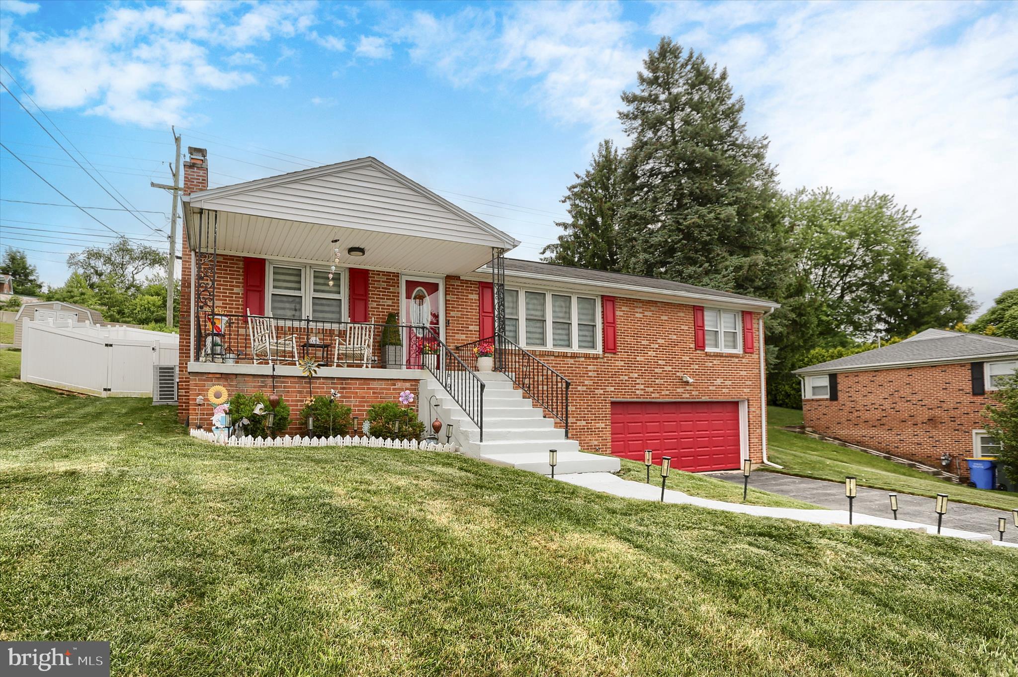 2508 EASTWOOD DRIVE