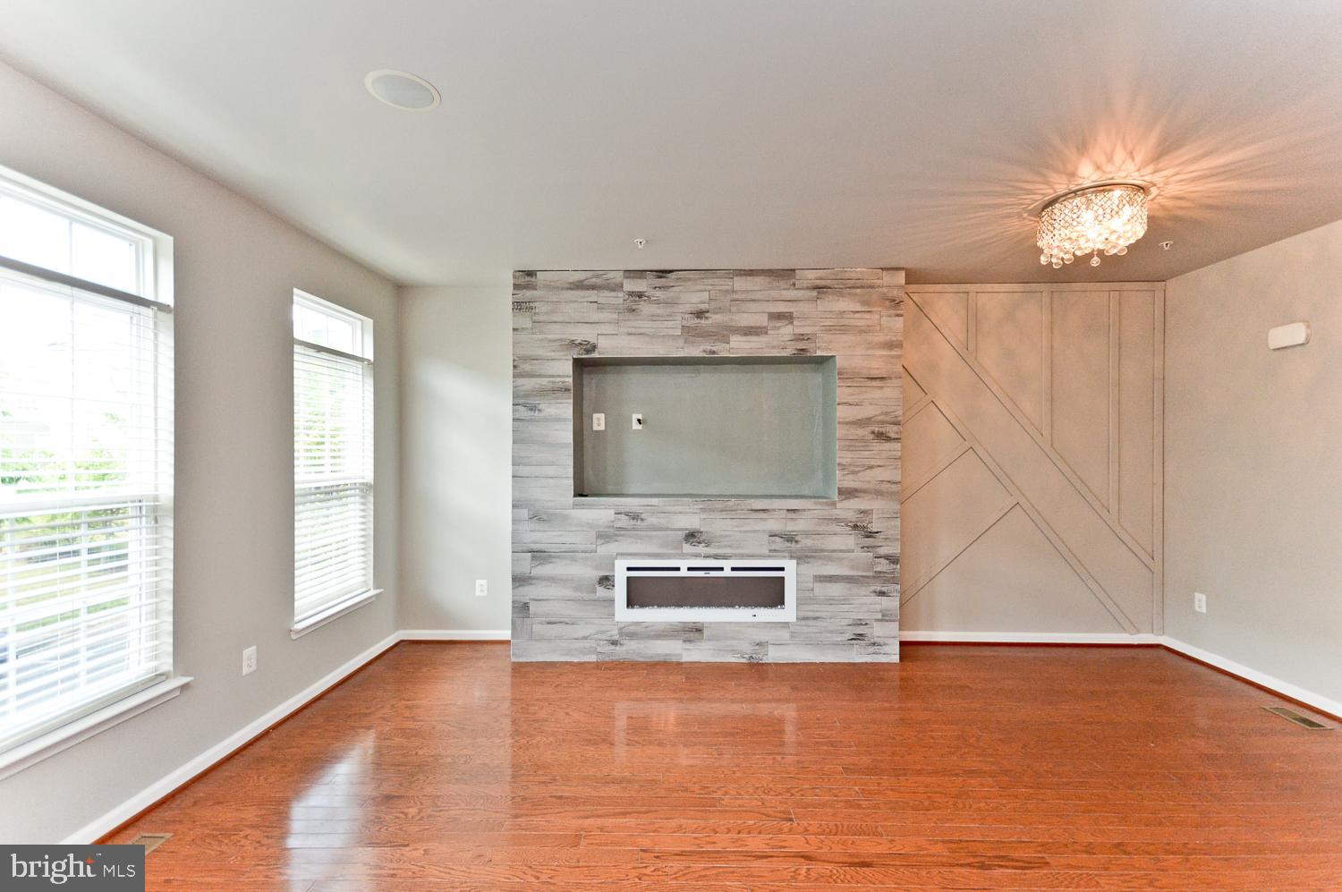 SUMMERFIELD AT MORGAN ST - Residential Lease