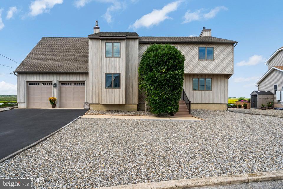 1036 MONTAUK DRIVE