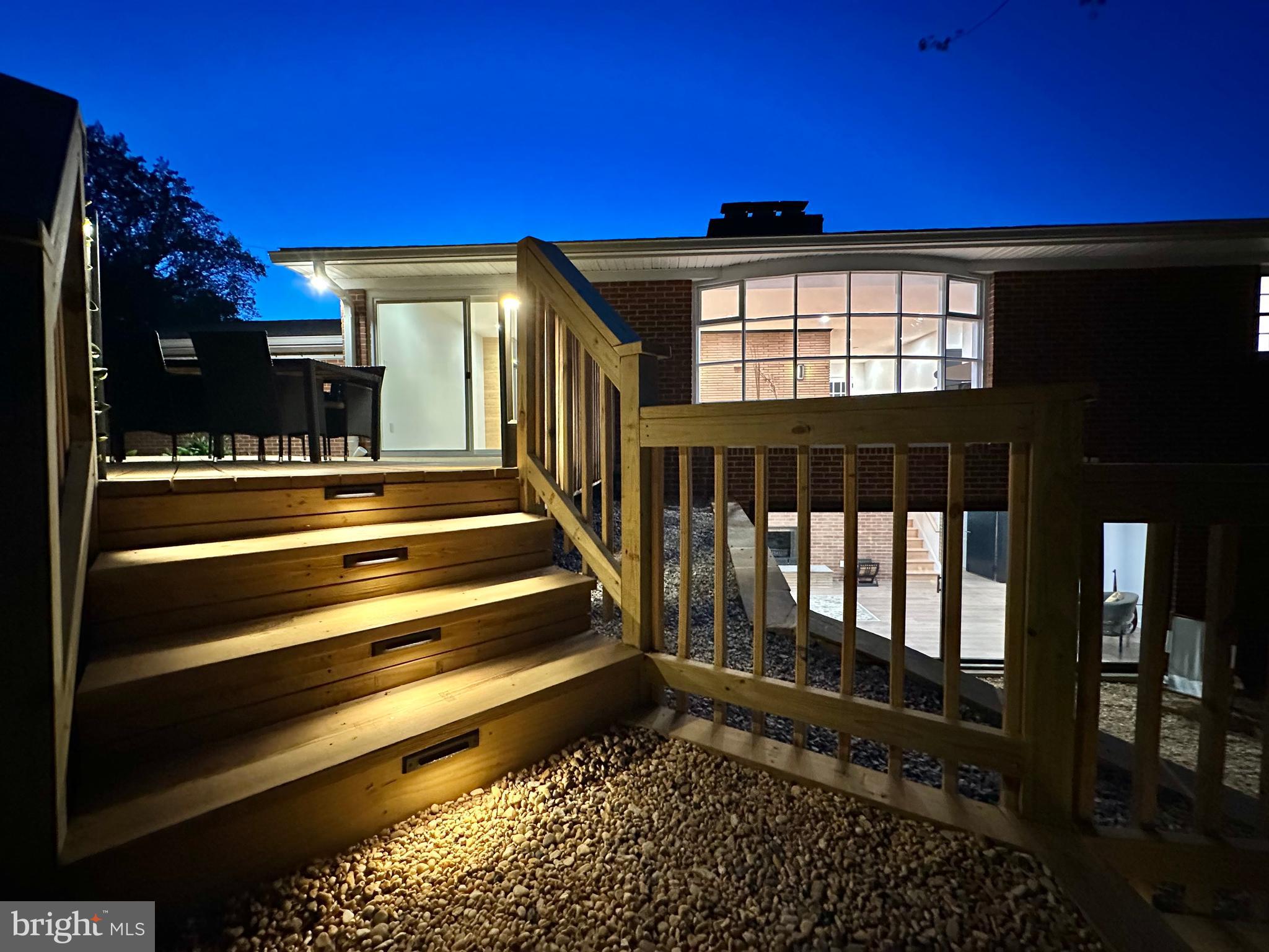 ASHTON POND - Residential