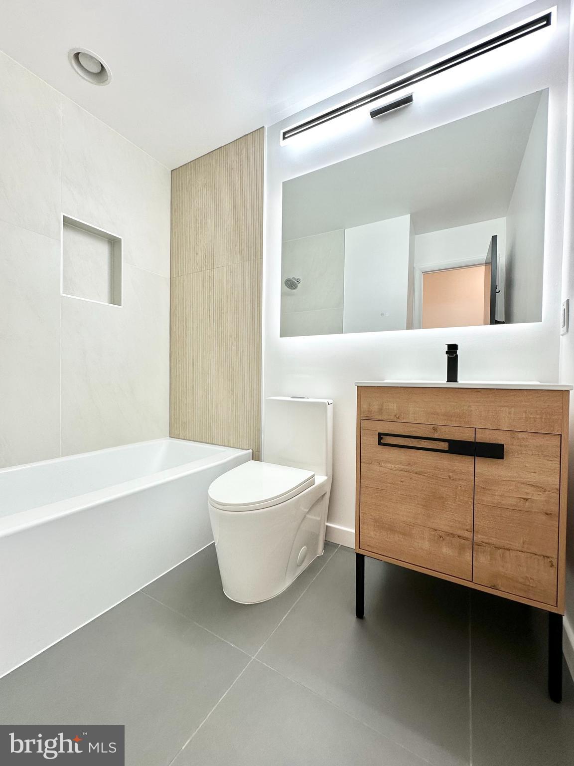 ASHTON POND - Residential