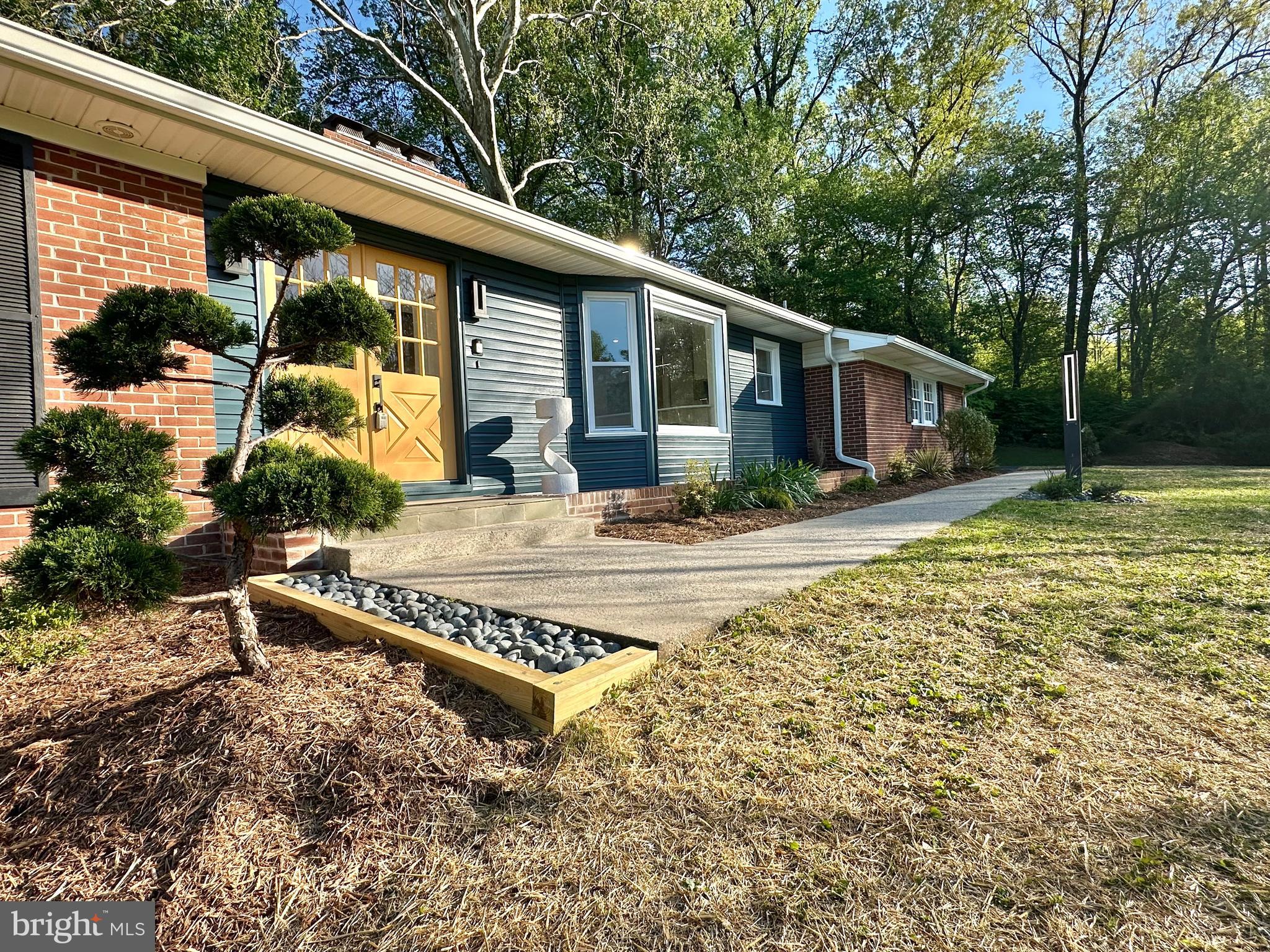 ASHTON POND - Residential