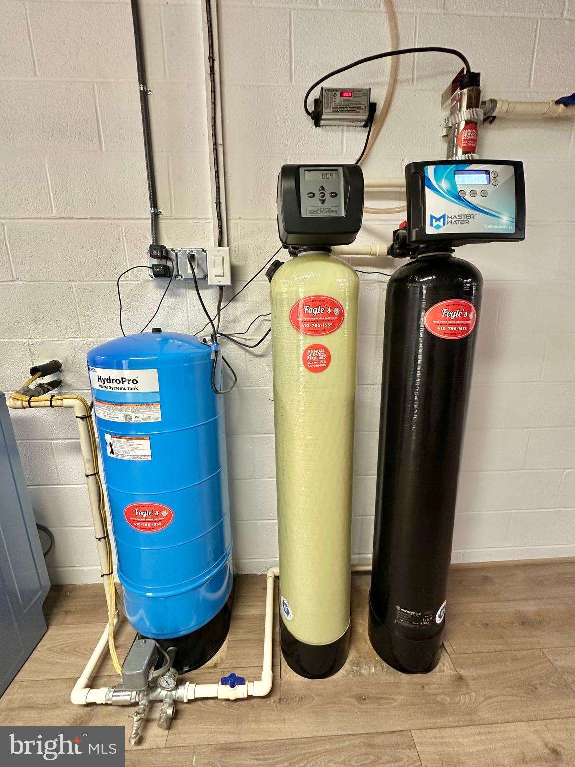 ASHTON POND - Residential