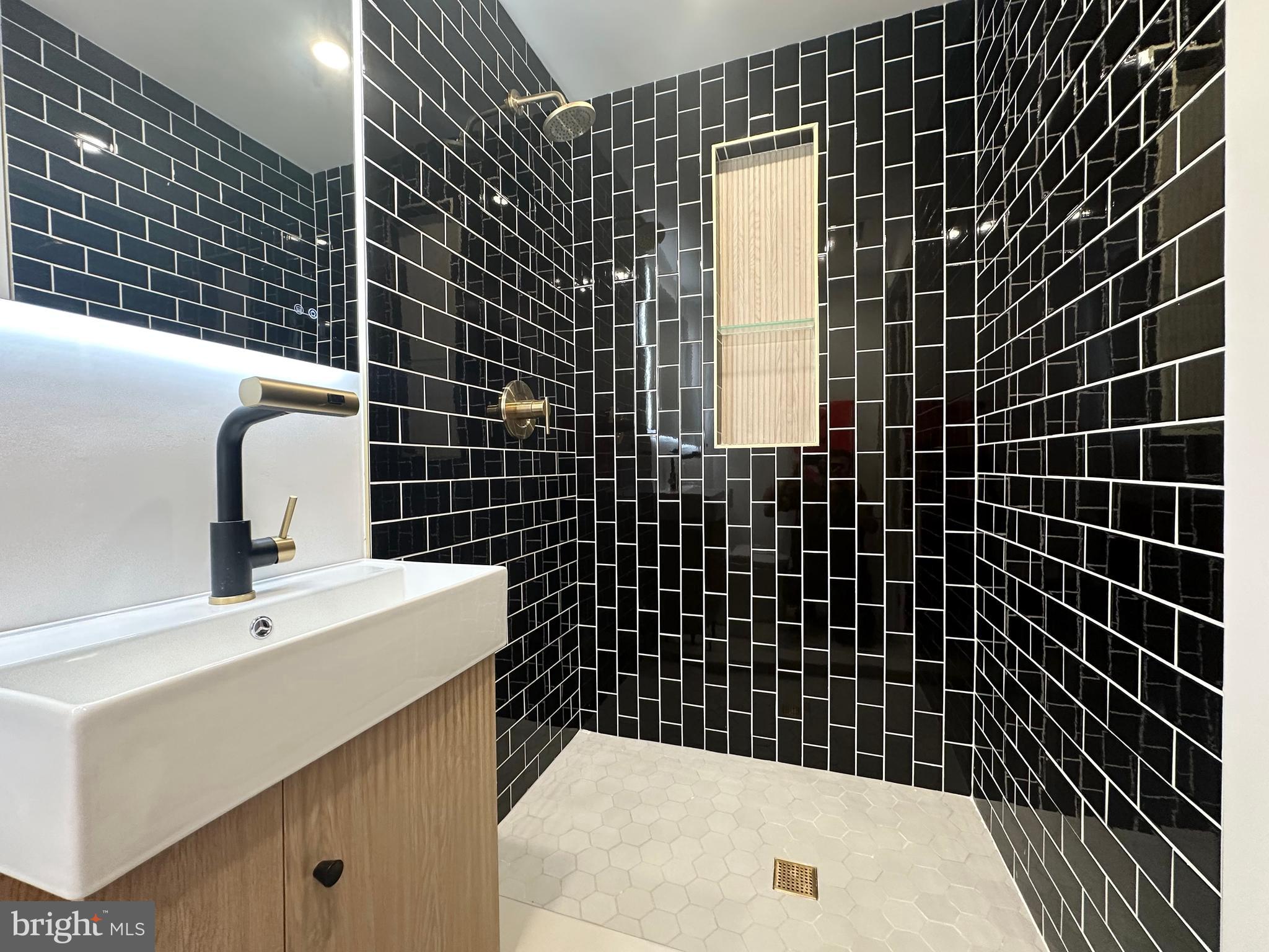 ASHTON POND - Residential