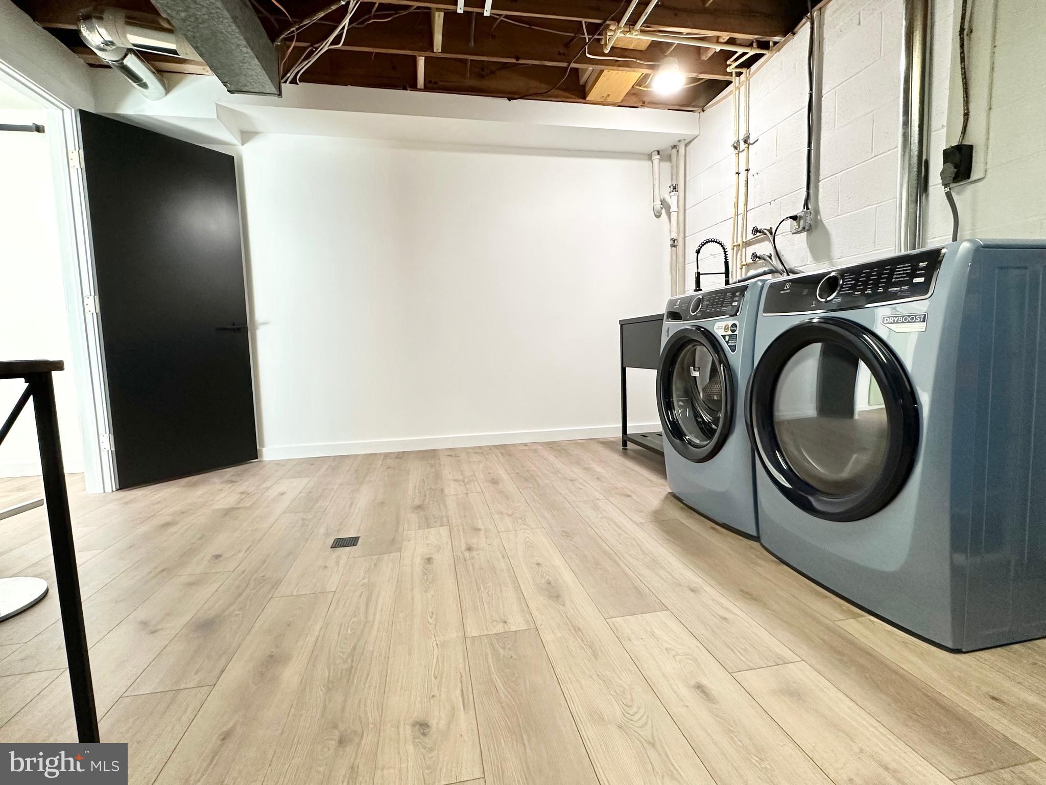 ASHTON POND - Residential