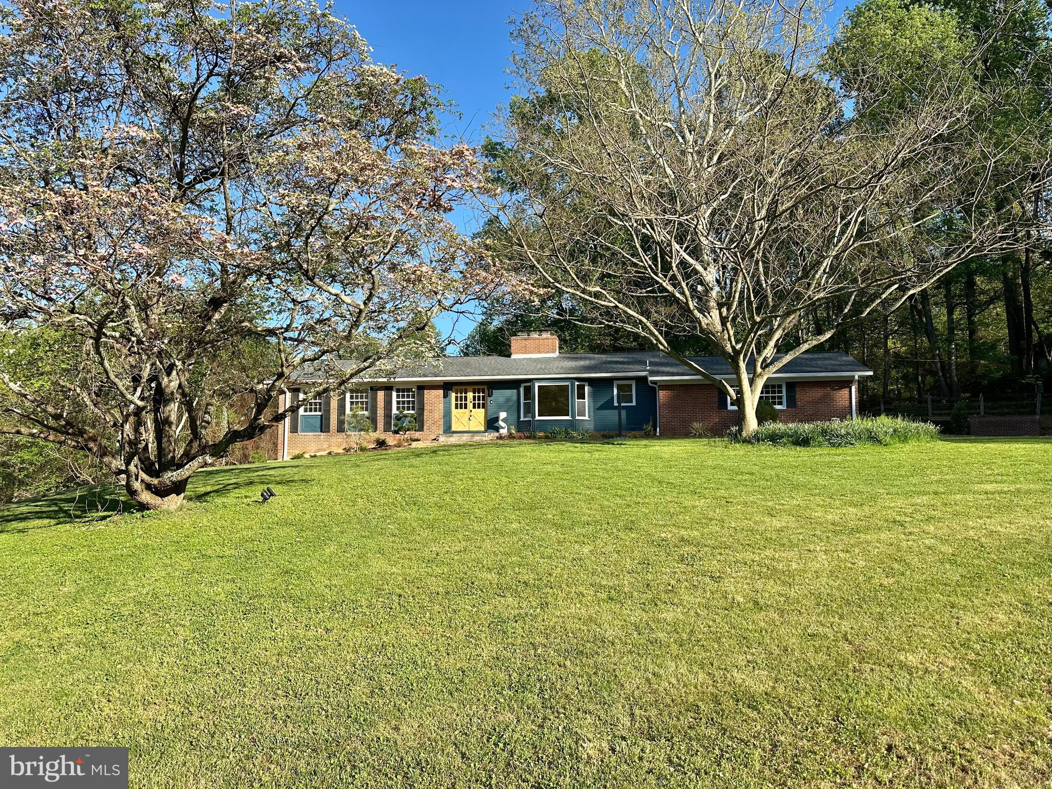 ASHTON POND - Residential