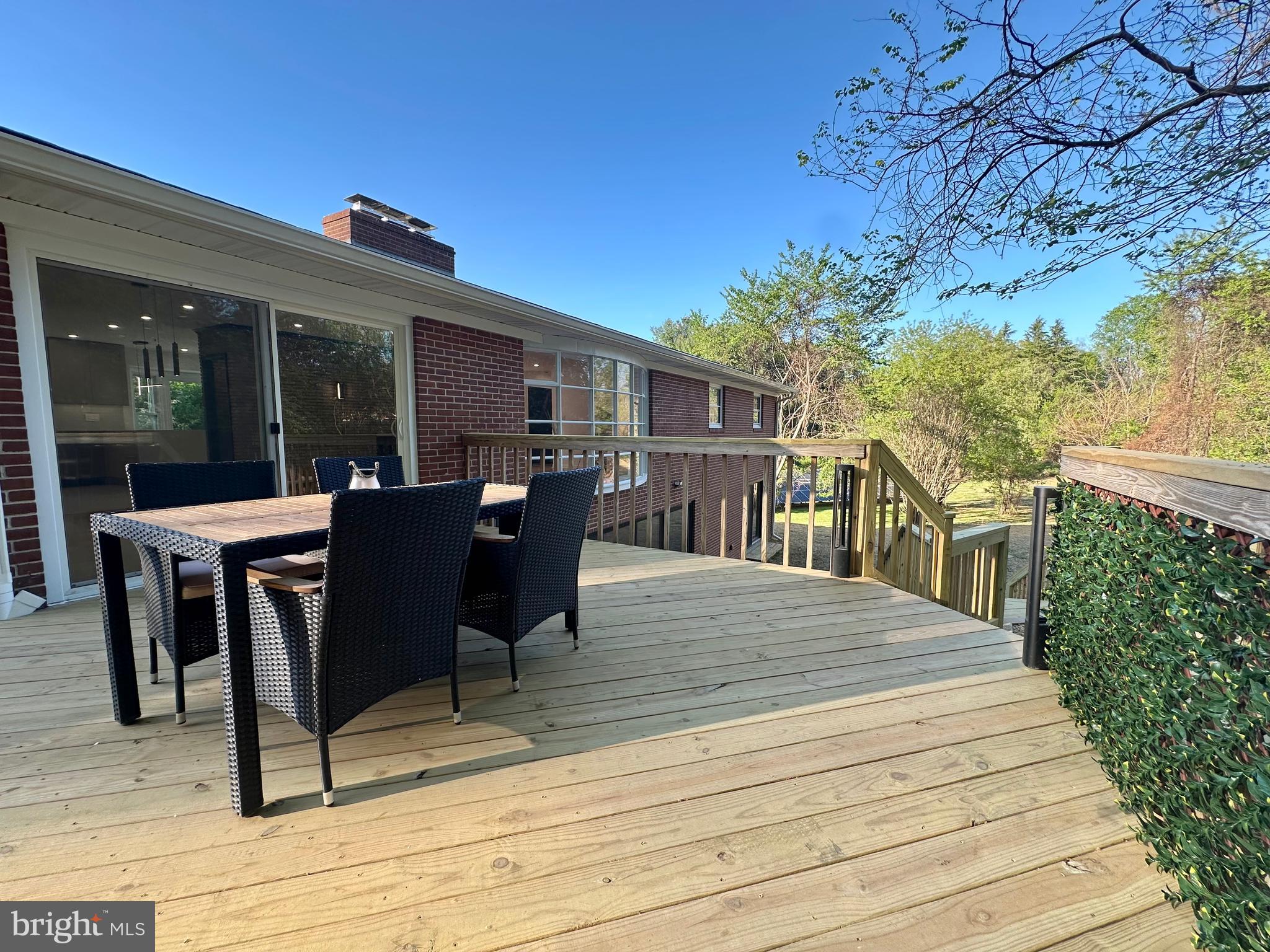 ASHTON POND - Residential