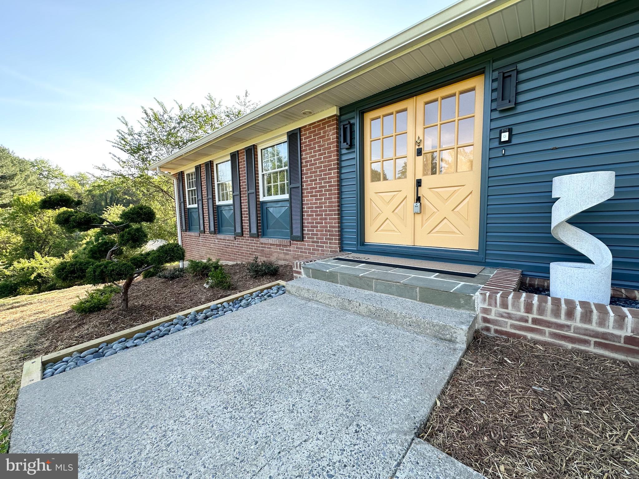 ASHTON POND - Residential