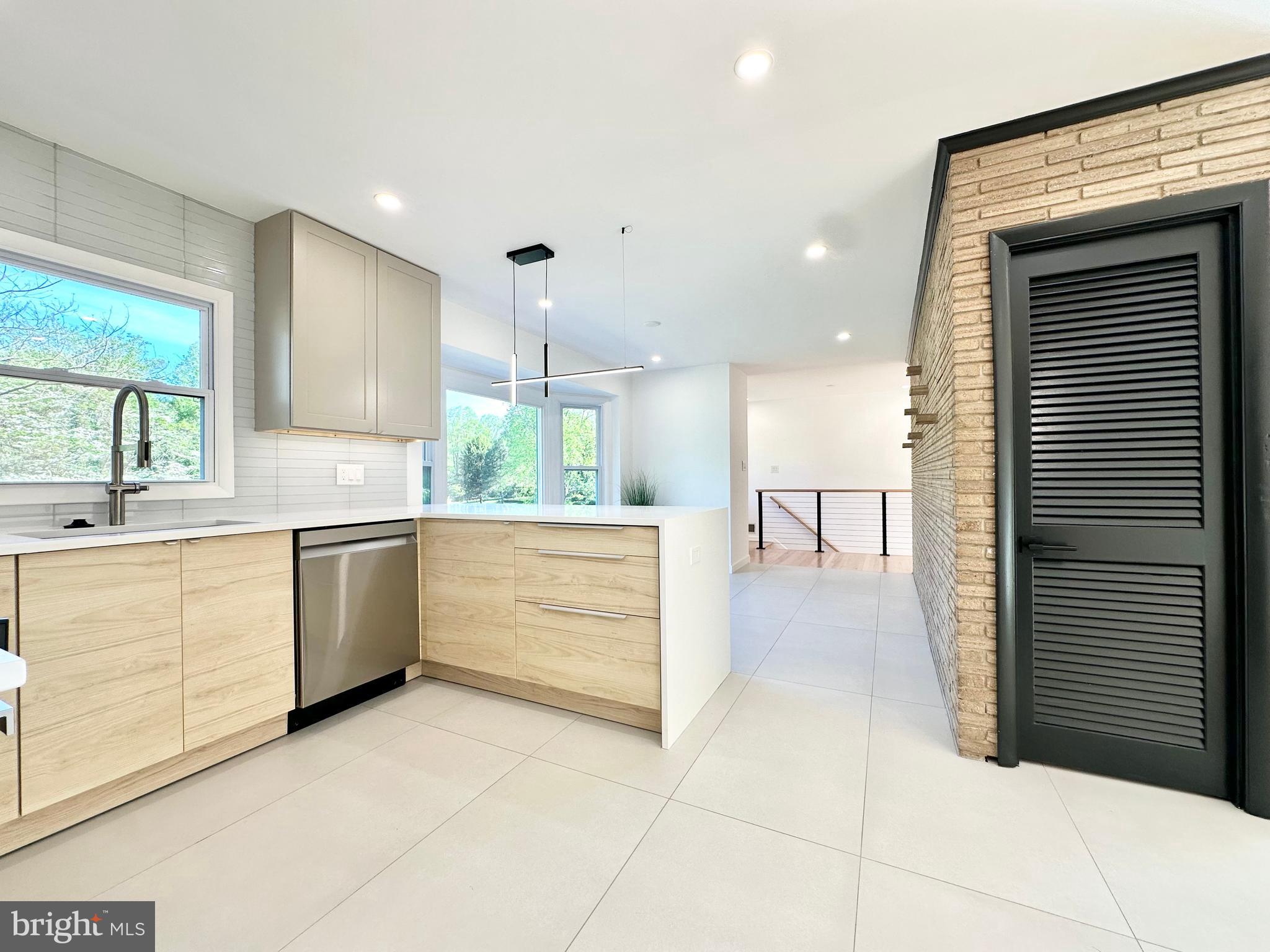 ASHTON POND - Residential