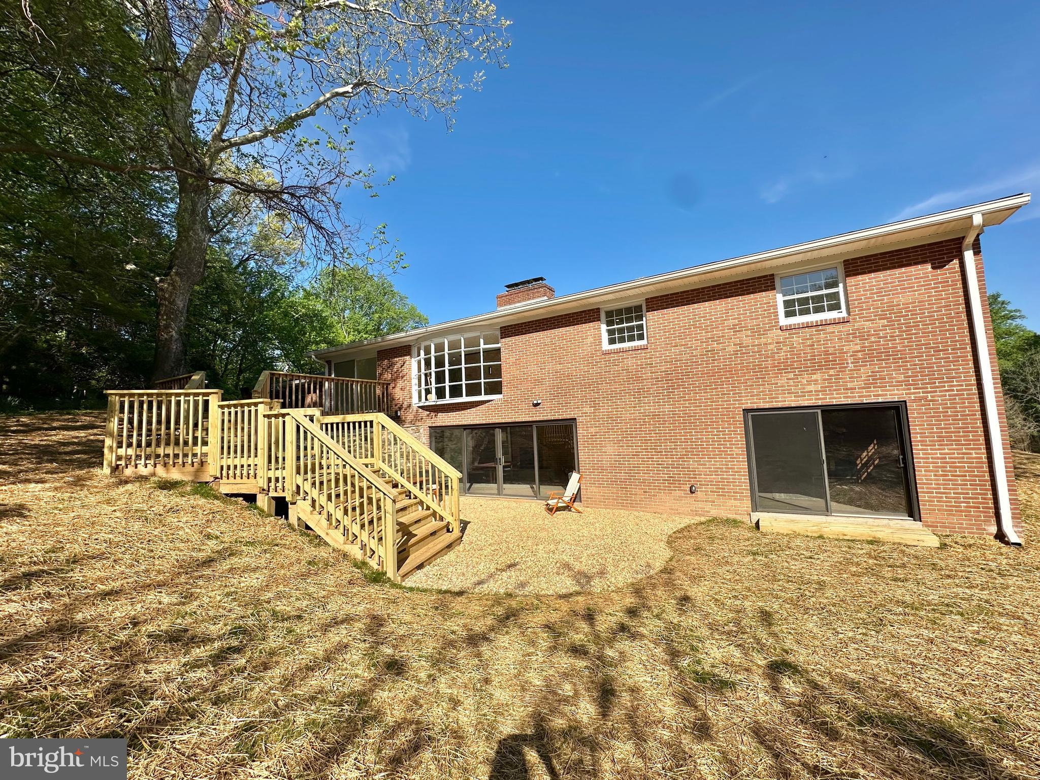 ASHTON POND - Residential